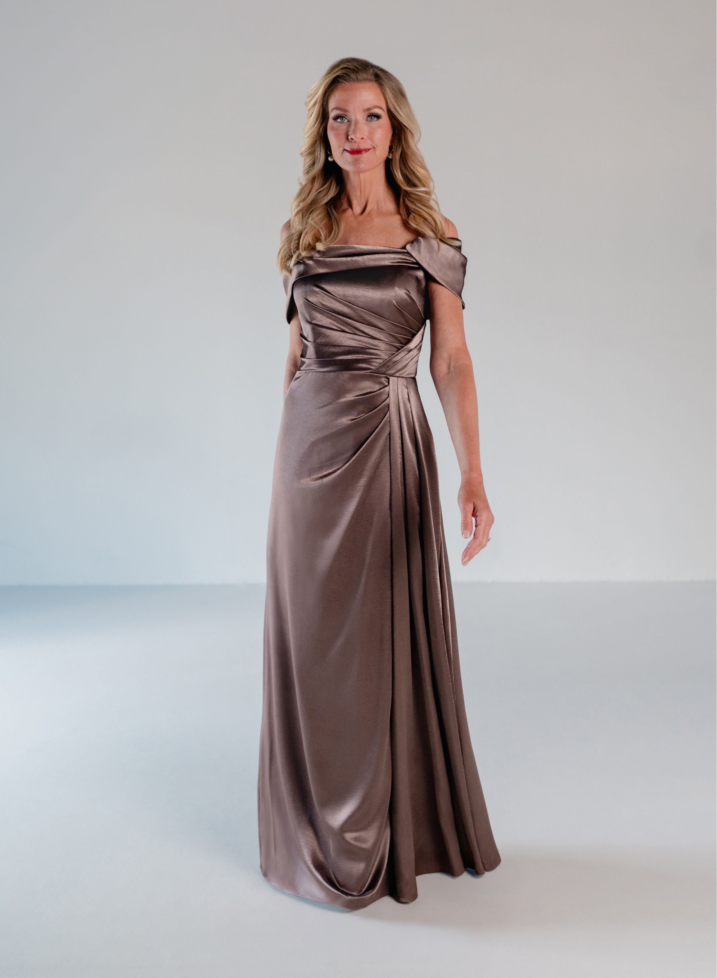 Style: 17320 Amore Gowns 10_8492ec70-5160-4086-93d2-1c89442e1ccf