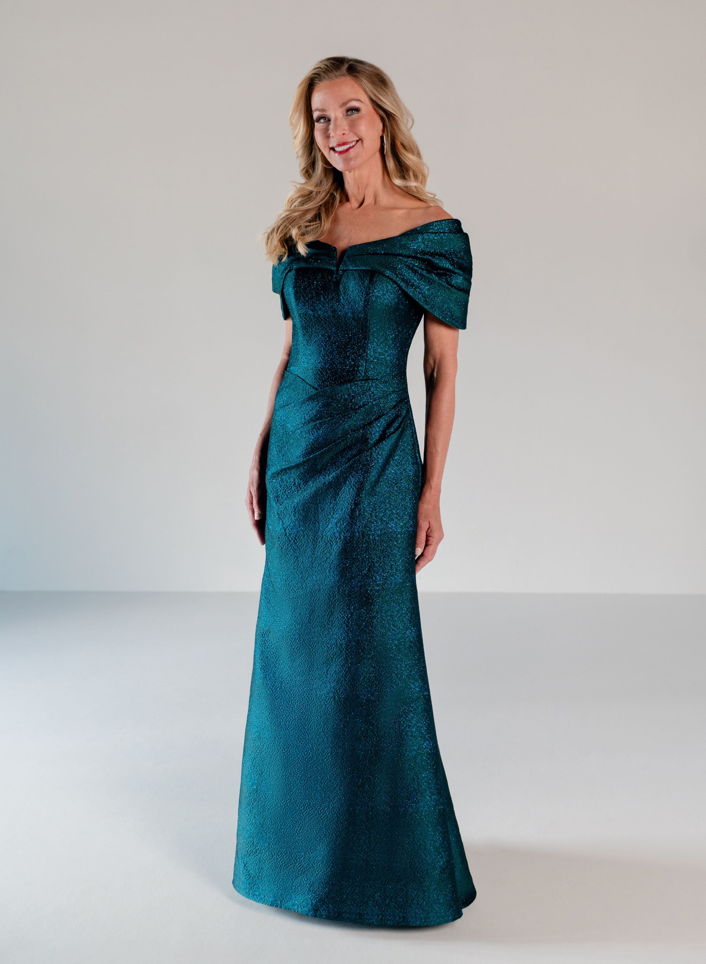 Style: 17315 Amore Gowns 10_9e809ebc-09d5-4c10-9f50-23a2c8f6e3c0