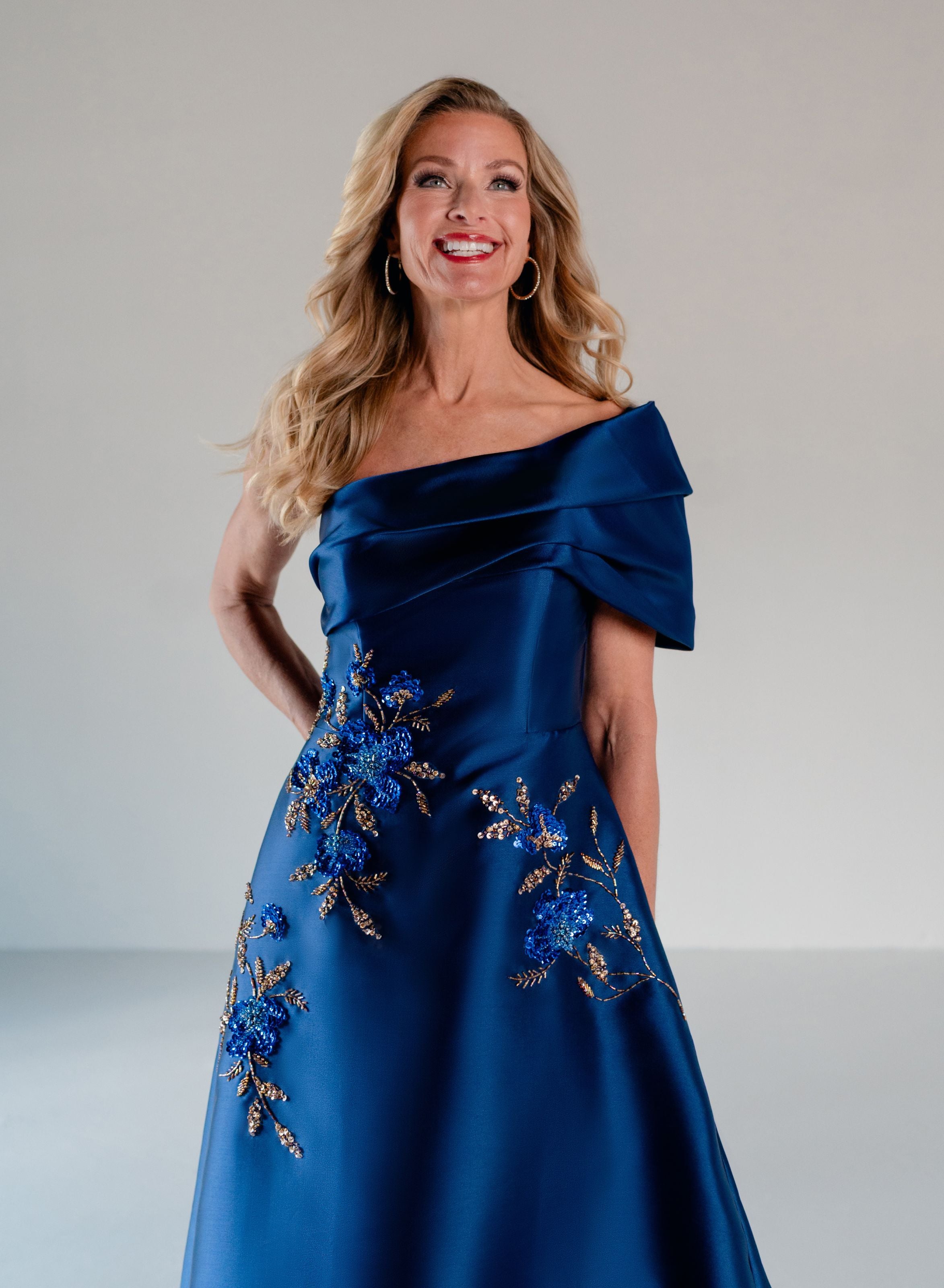 Style: 17308 Amore Gowns 11_ccc28f21-7dc2-46e5-b168-907f9ddd1e04