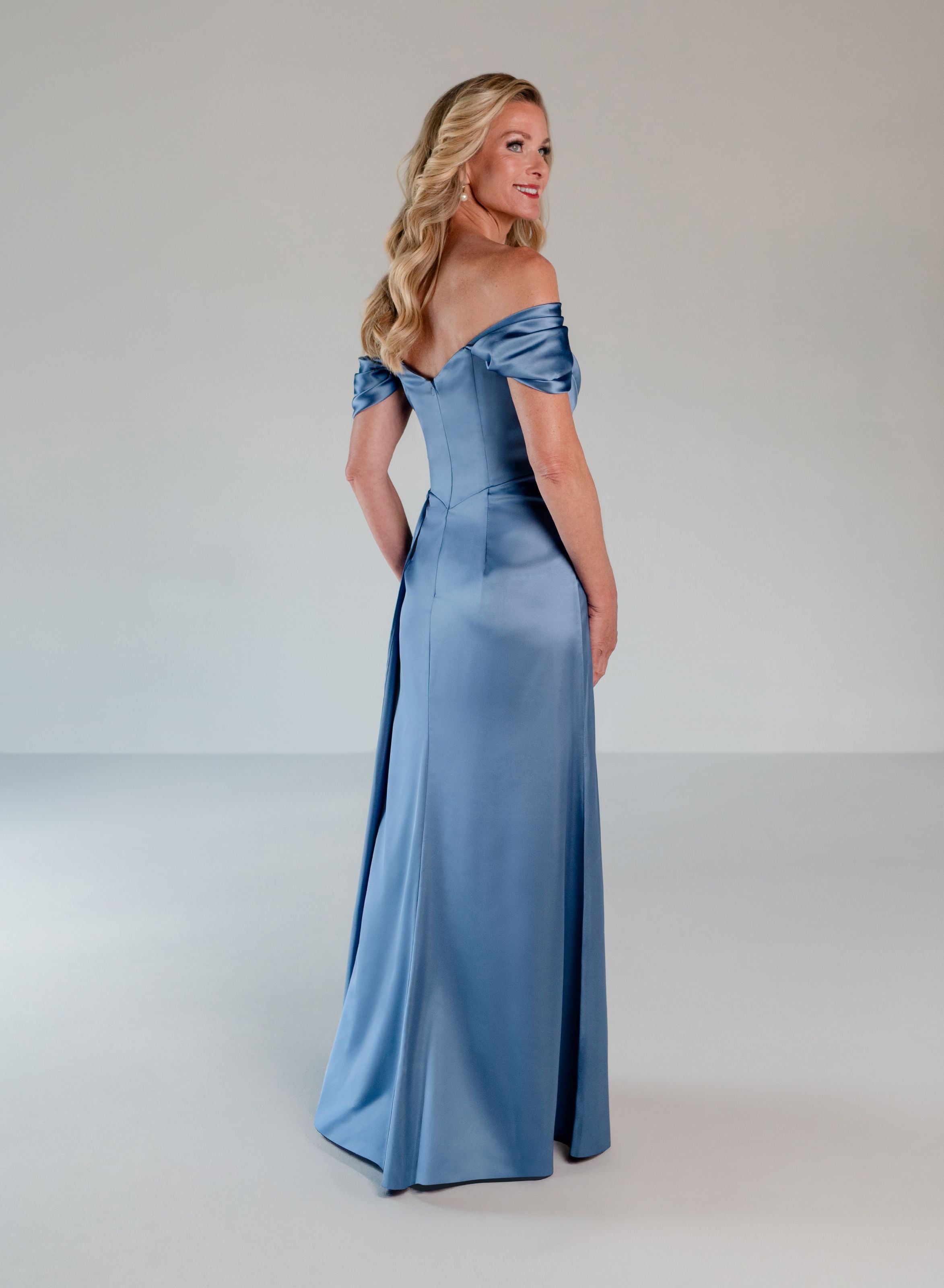 Style: 17323 Amore Gowns 14_d4c789f4-ec45-49c6-9d66-914eb93b685f