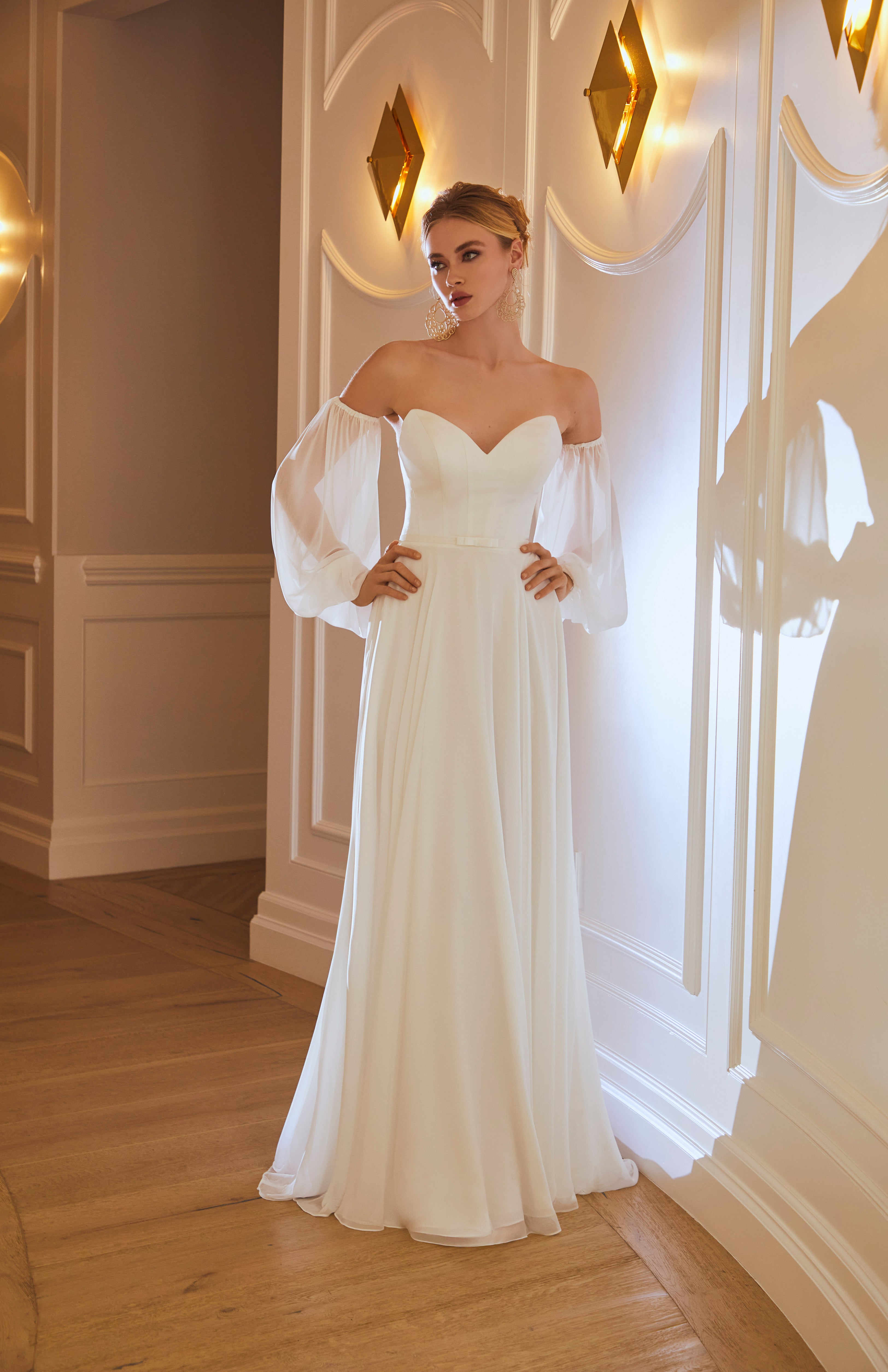 Trudy Wedding Dress Amore Gowns 15075-0014
