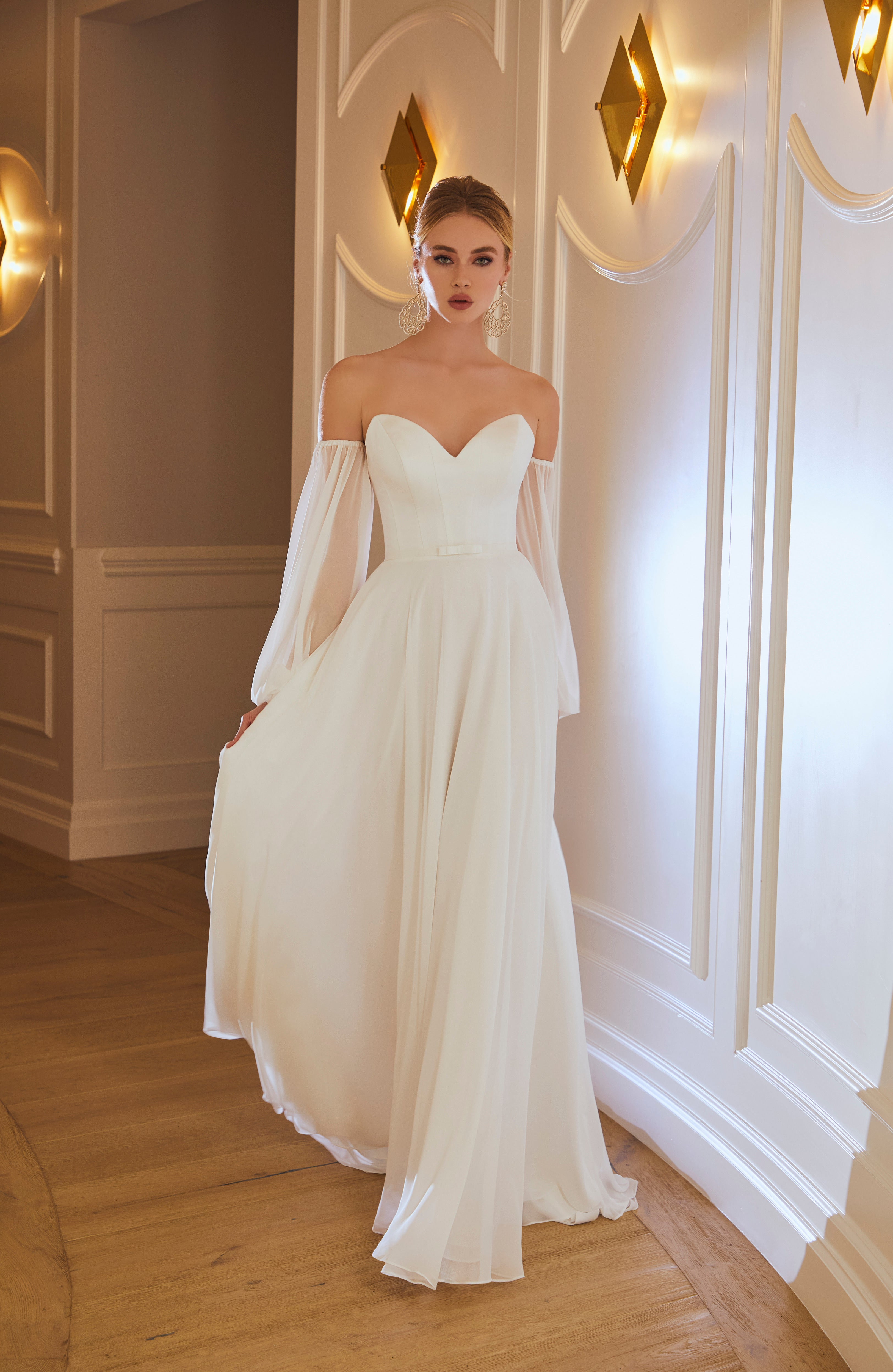 Trudy Wedding Dress Amore Gowns 15075-0046