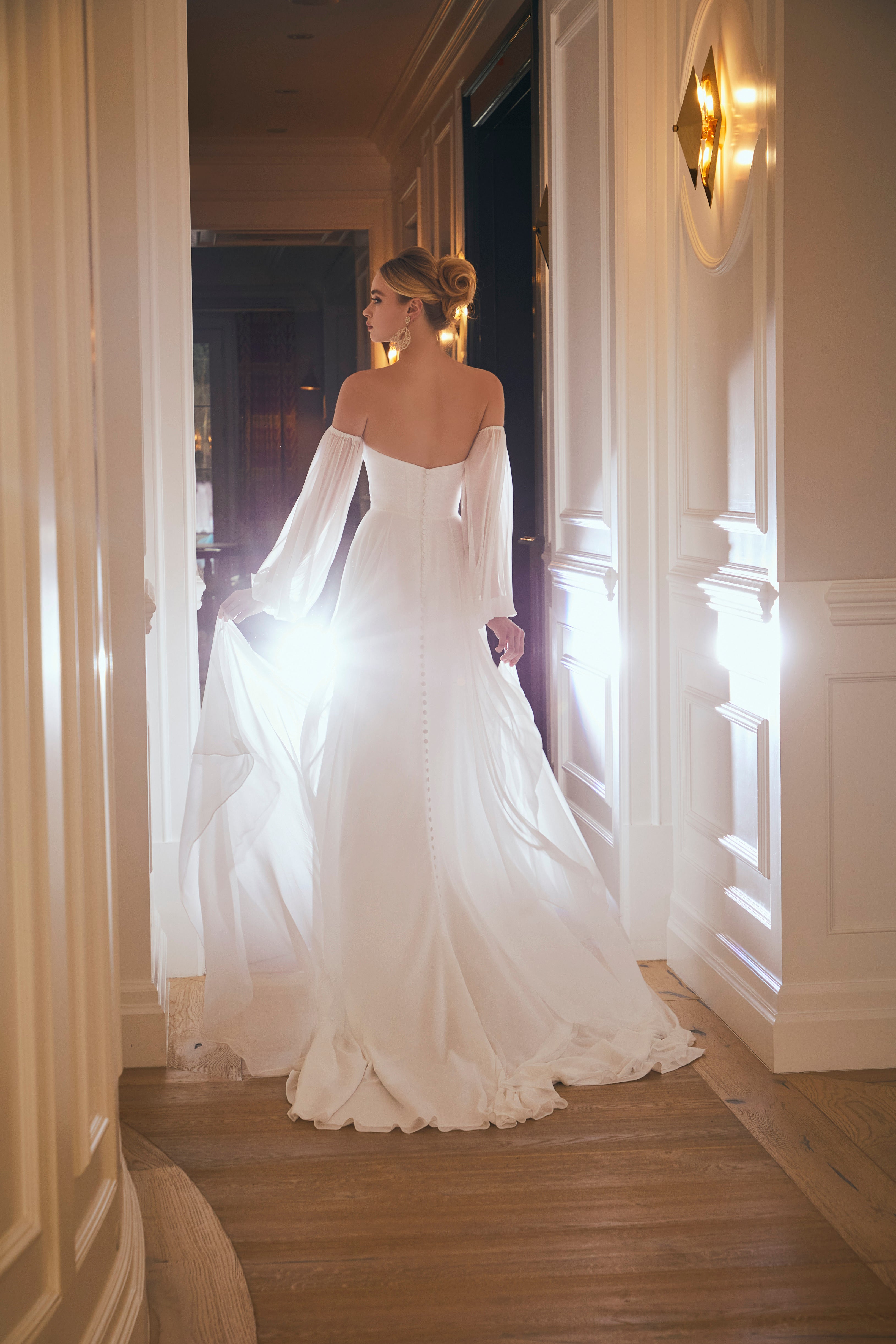 Trudy Wedding Dress Amore Gowns 15075-0332