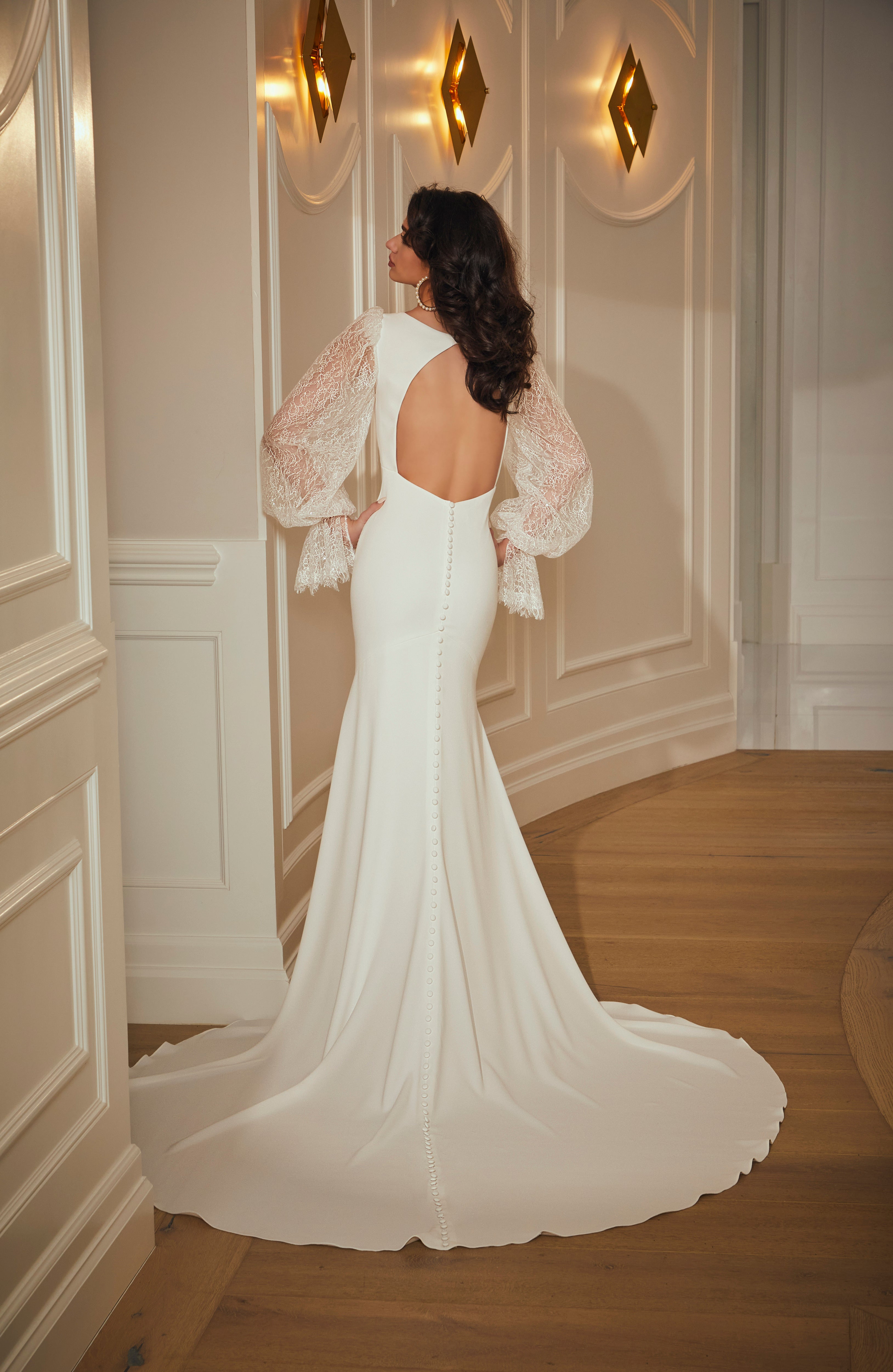 Terri Wedding Dress Amore Gowns 15077-0372