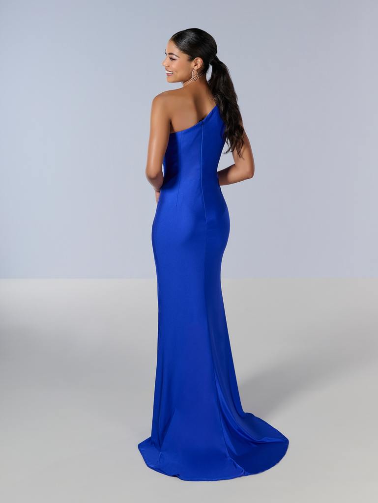 16183 Amore Gowns 16183_Royal_2-769x1024