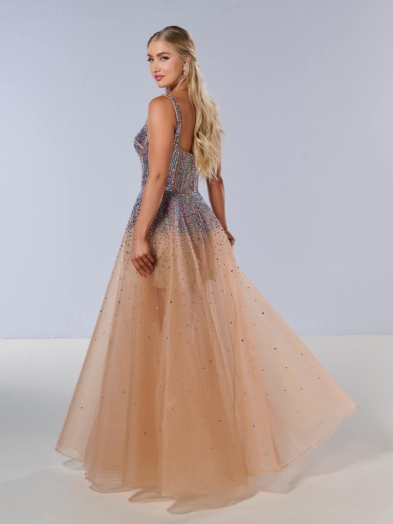 16206 Amore Gowns 16206_Eras-Nude_2-769x1024