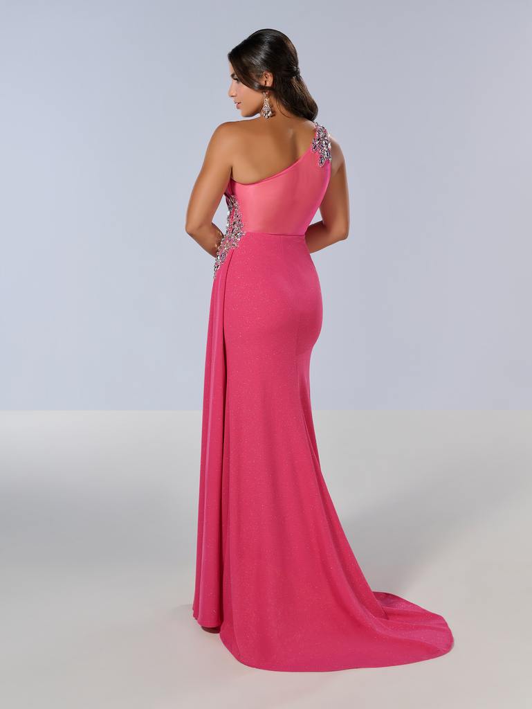 16211 Amore Gowns 16211_Hot-Pink_2-769x1024