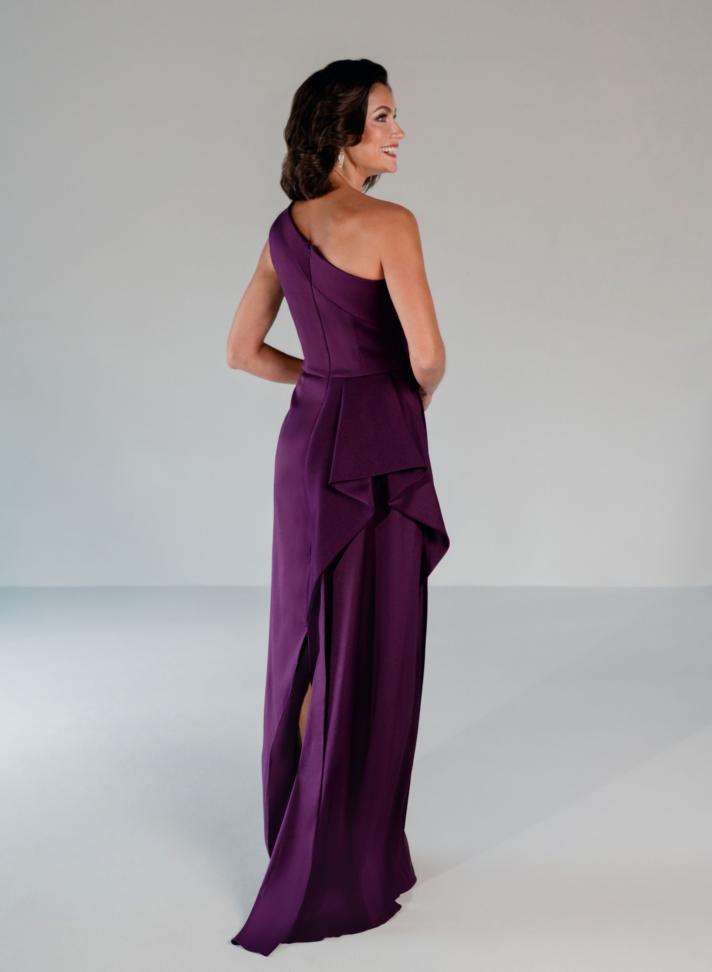 Style: 17321 Amore Gowns 16_351815c9-0159-41bc-b18b-bcadc4e48001