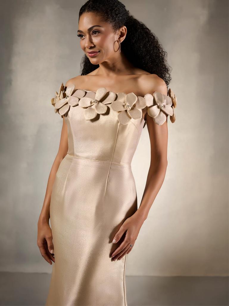 17227 Amore Gowns 17227_3_Gold-1-769x1024