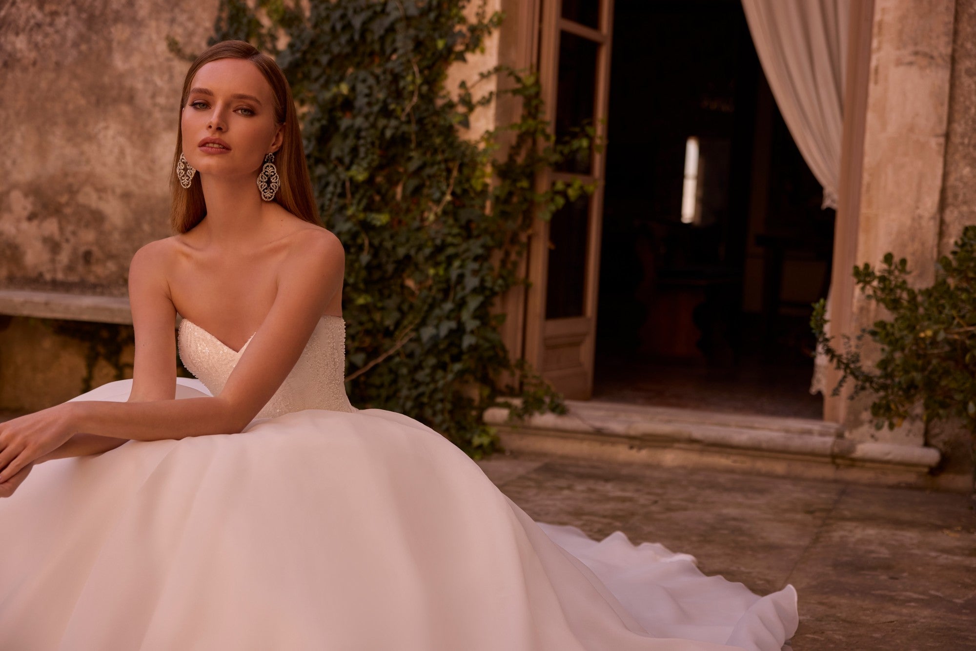 18801 Amore Gowns 18801_0033