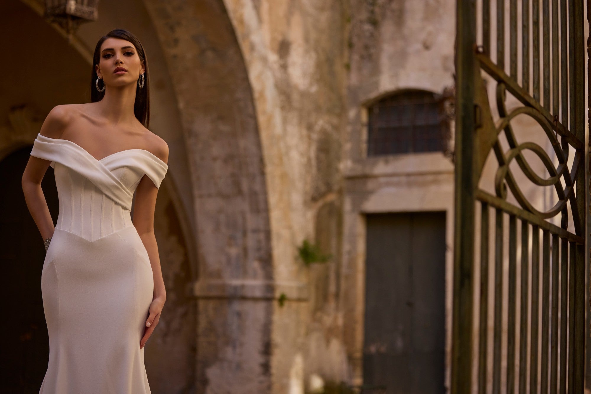 18814 Amore Gowns 18814_0067