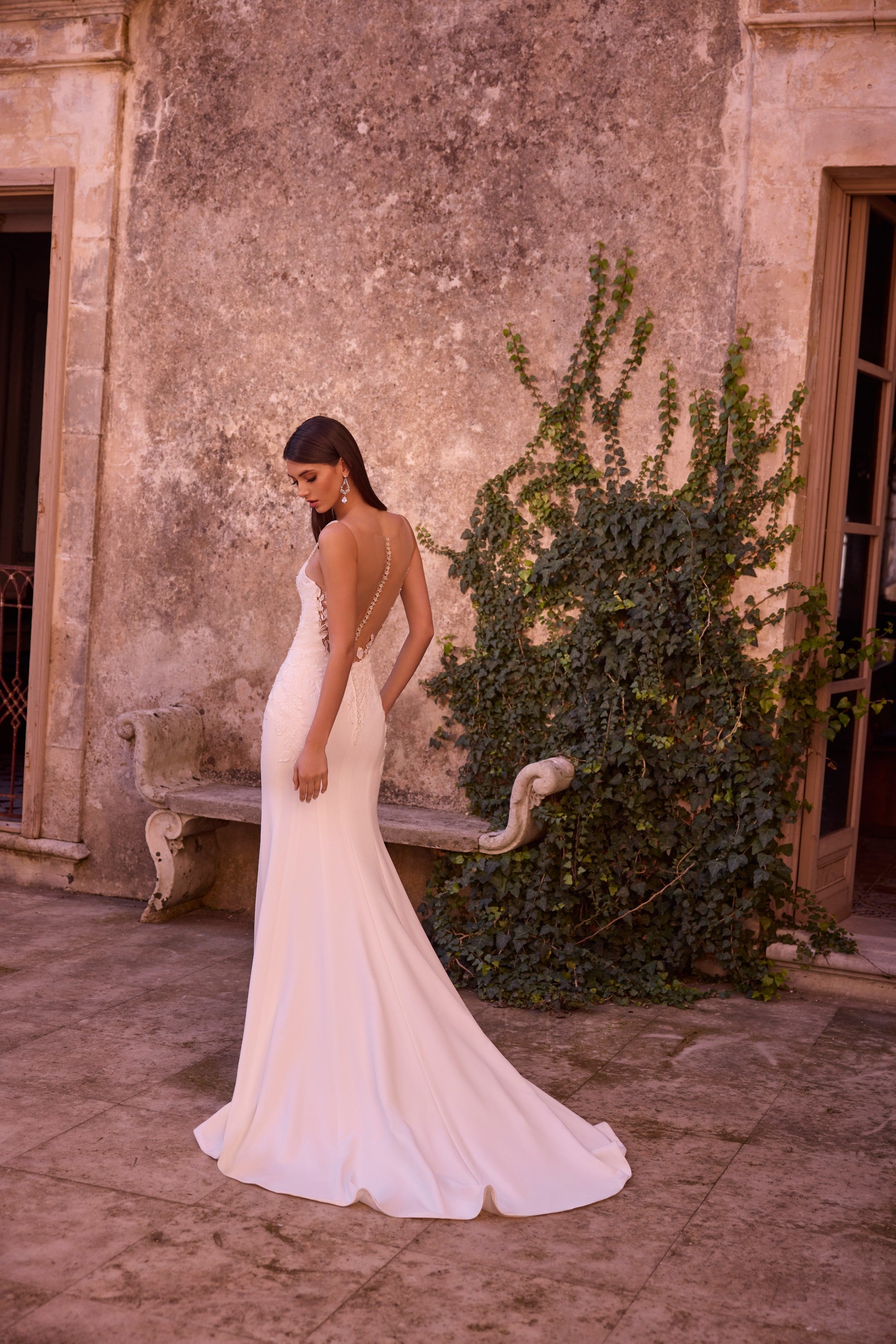 18815 Amore Gowns 18815_0013