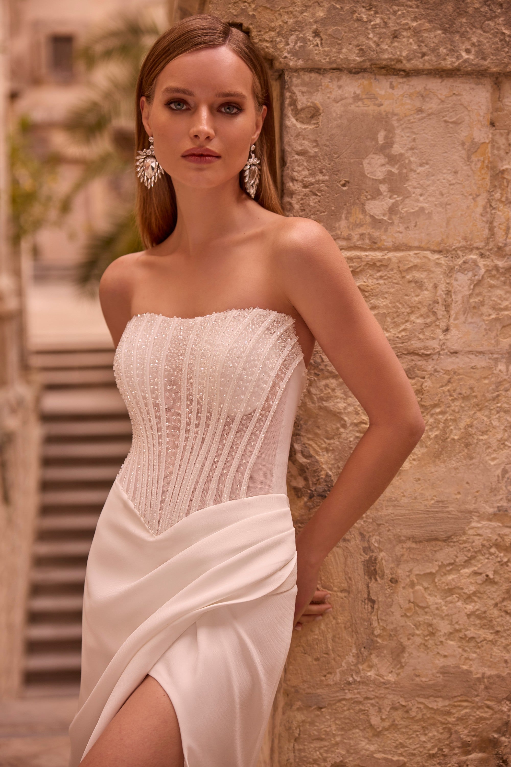18819 Amore Gowns 18819_0015