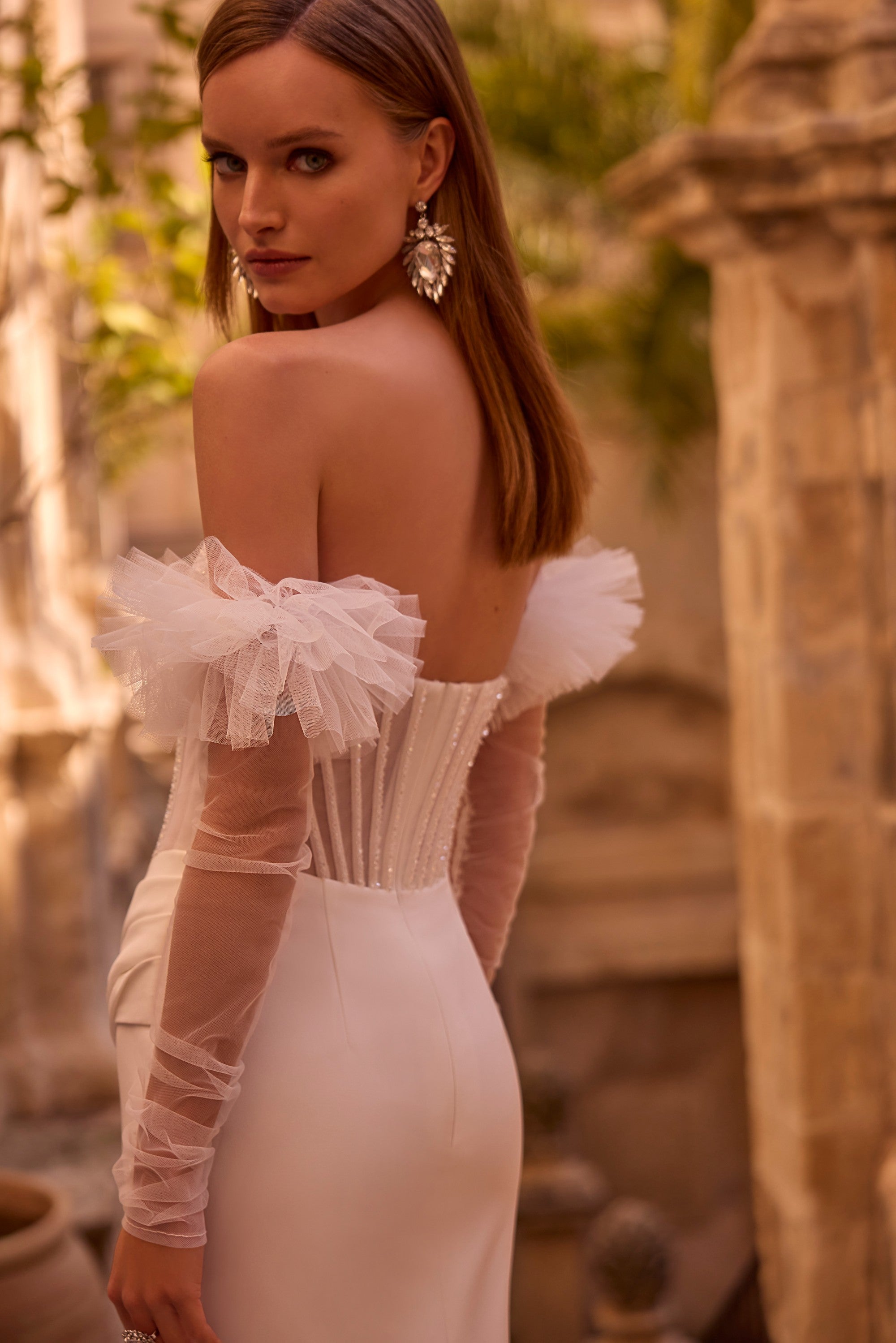 18819 Amore Gowns 18819_0088