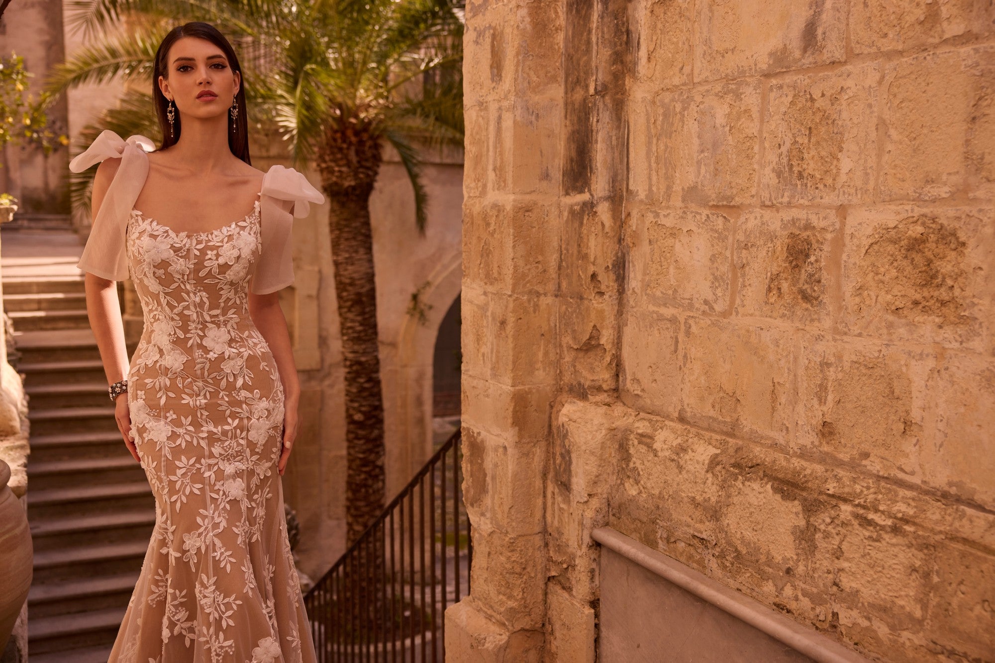 18820 Amore Gowns 18820_0049