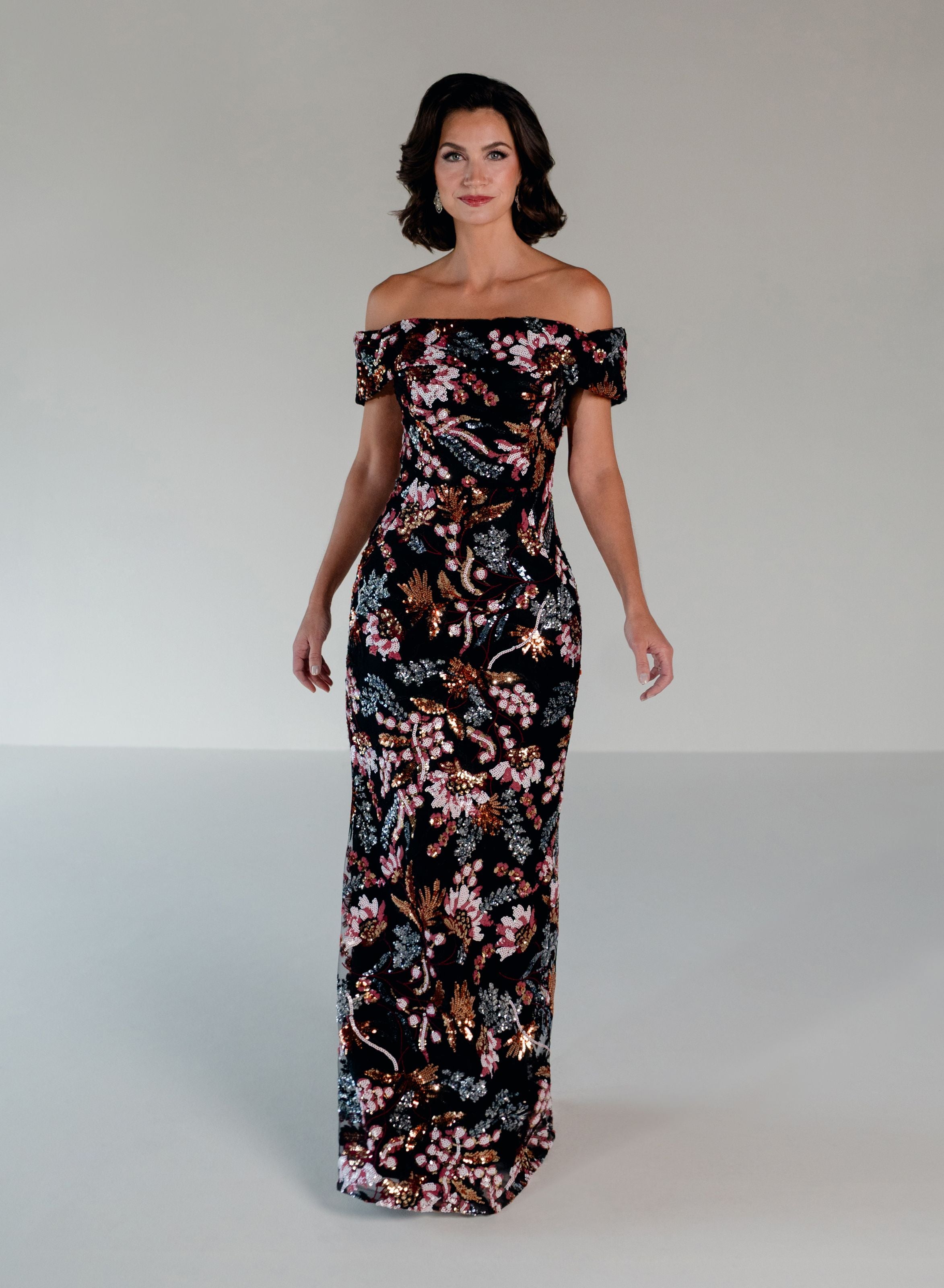 Style: 17290 Amore Gowns 1_1987fc83-bd56-4762-88c9-582a386dbd8f