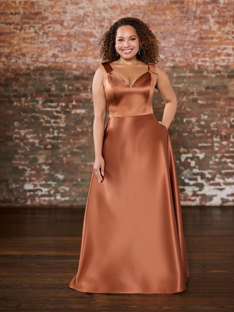 22236 Amore Gowns 22236_Spice_1-769x1024