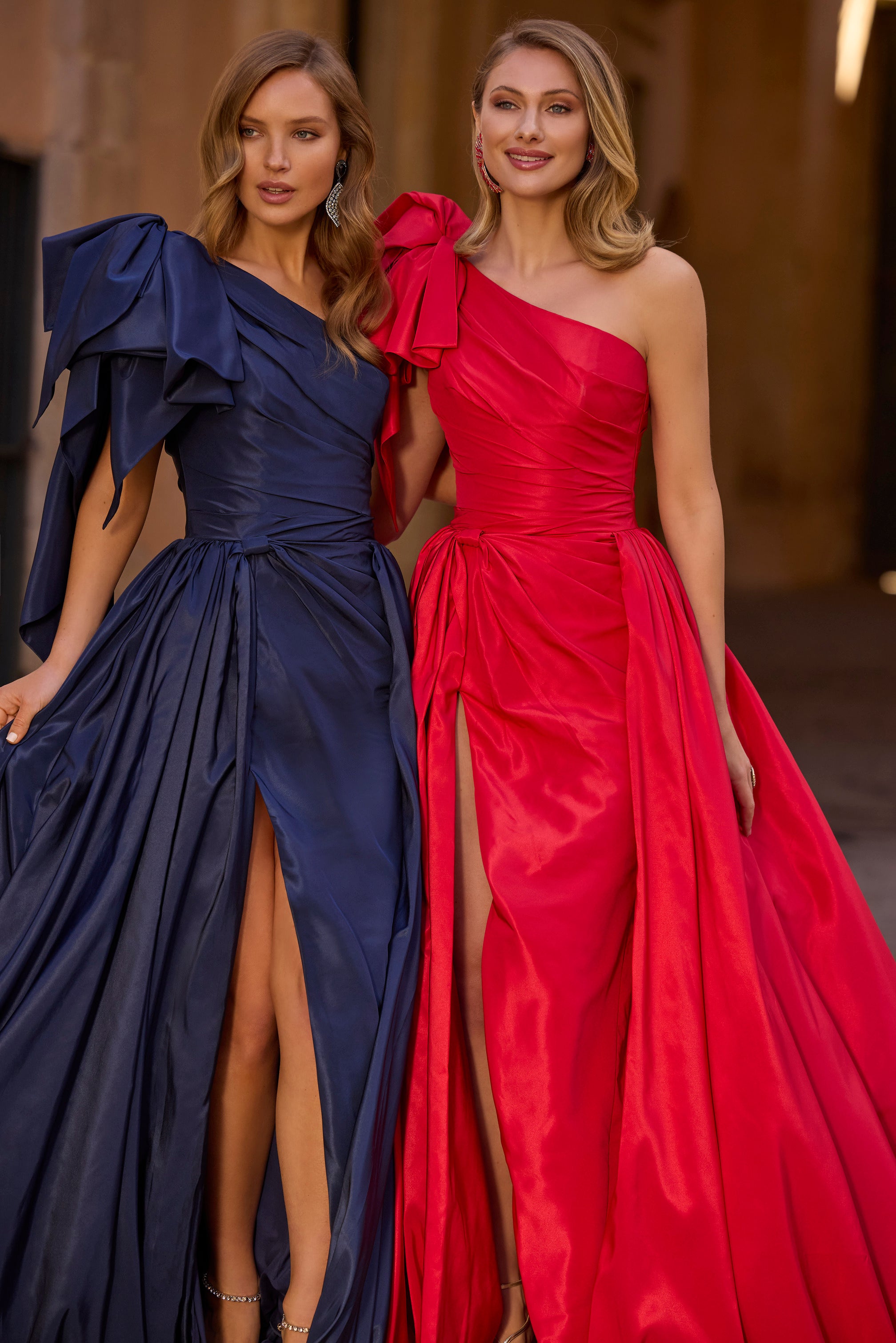 25051 Amore Gowns 25051_0108_f0d02eab-5cd5-47dd-99da-181f7003dbad