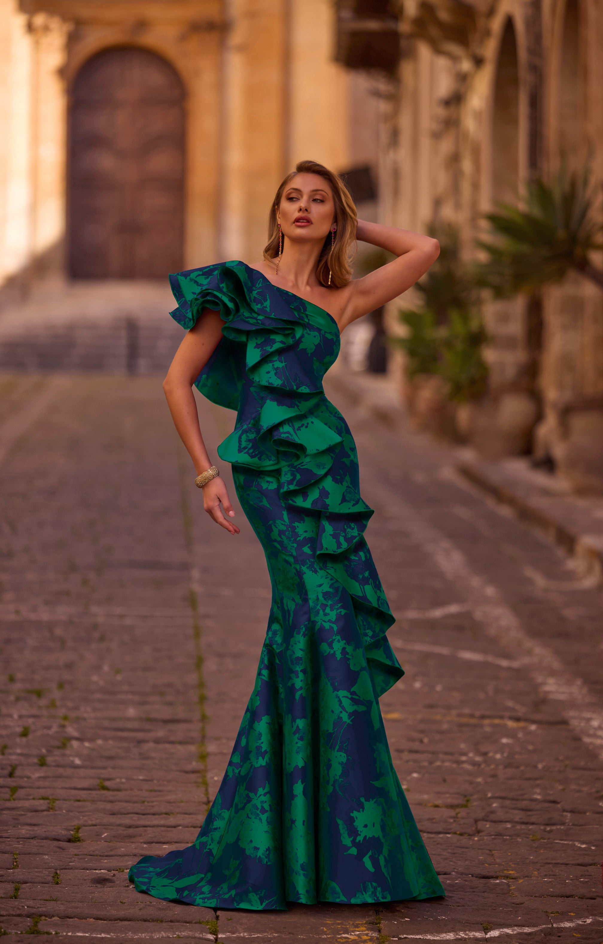 25062 Amore Gowns 25062_0034_Navy-Shamrock