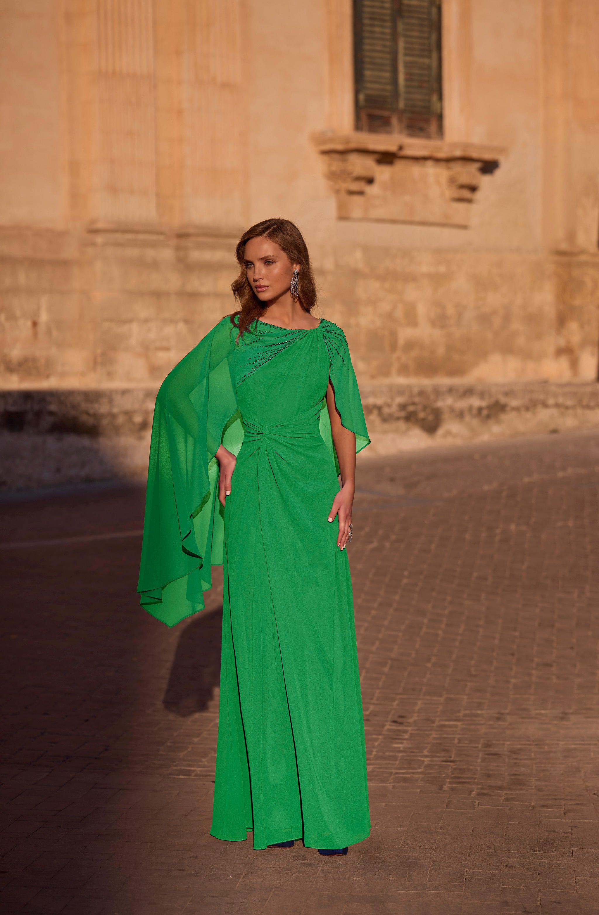 25069 Amore Gowns 25069_Shamrock