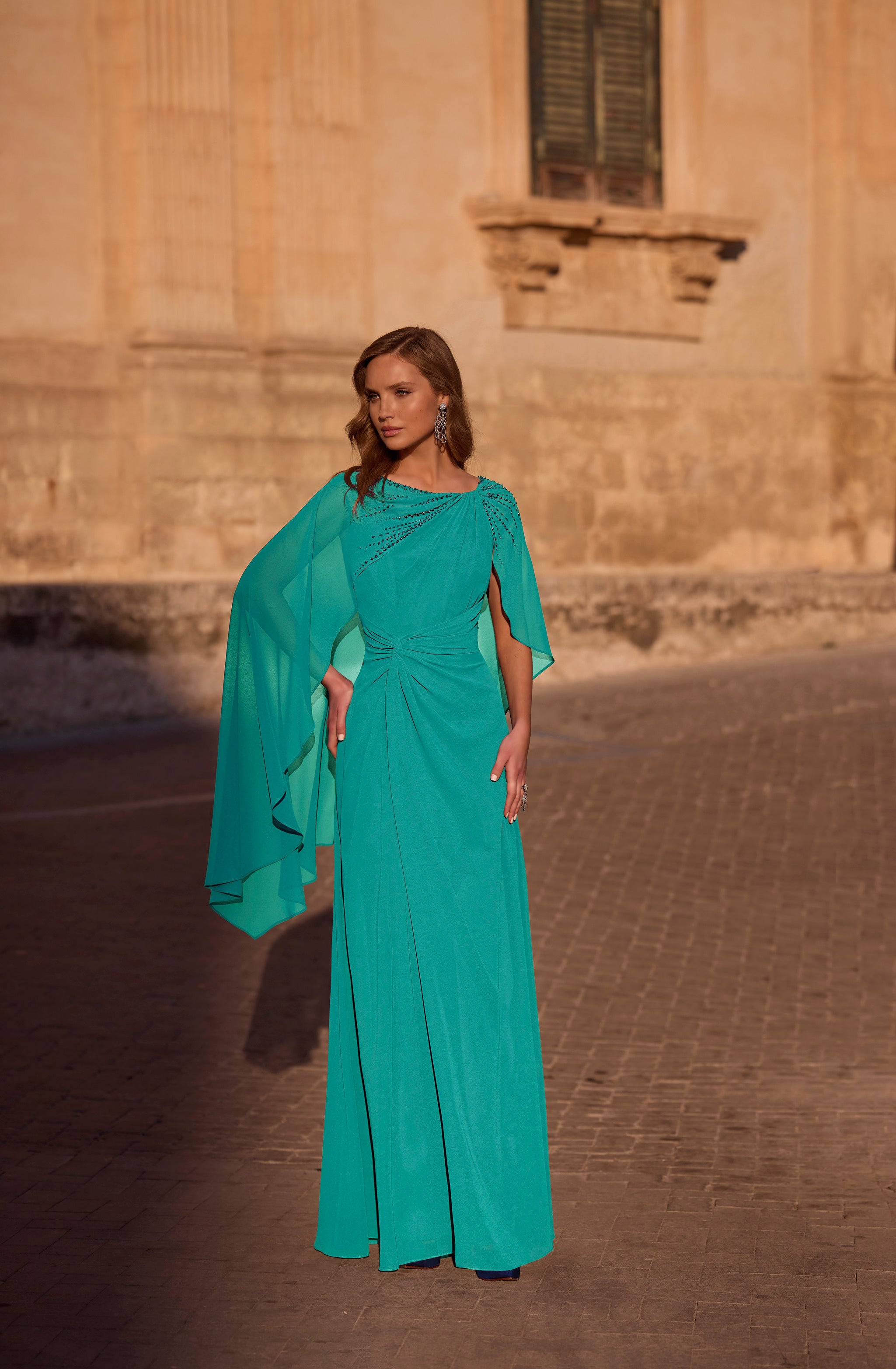 25069 Amore Gowns 25069_Teal