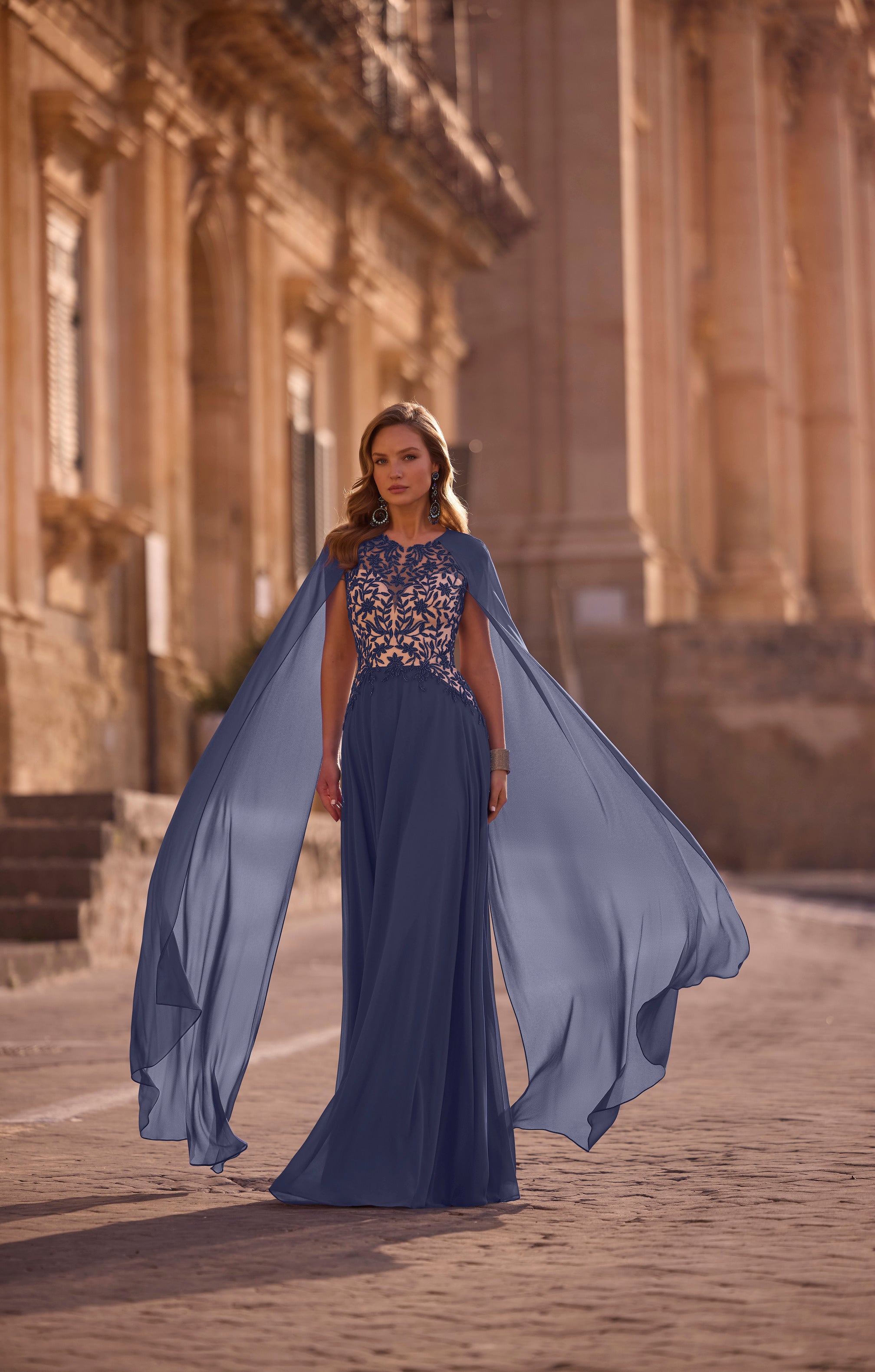 25072 Amore Gowns 25072_0023_Navy