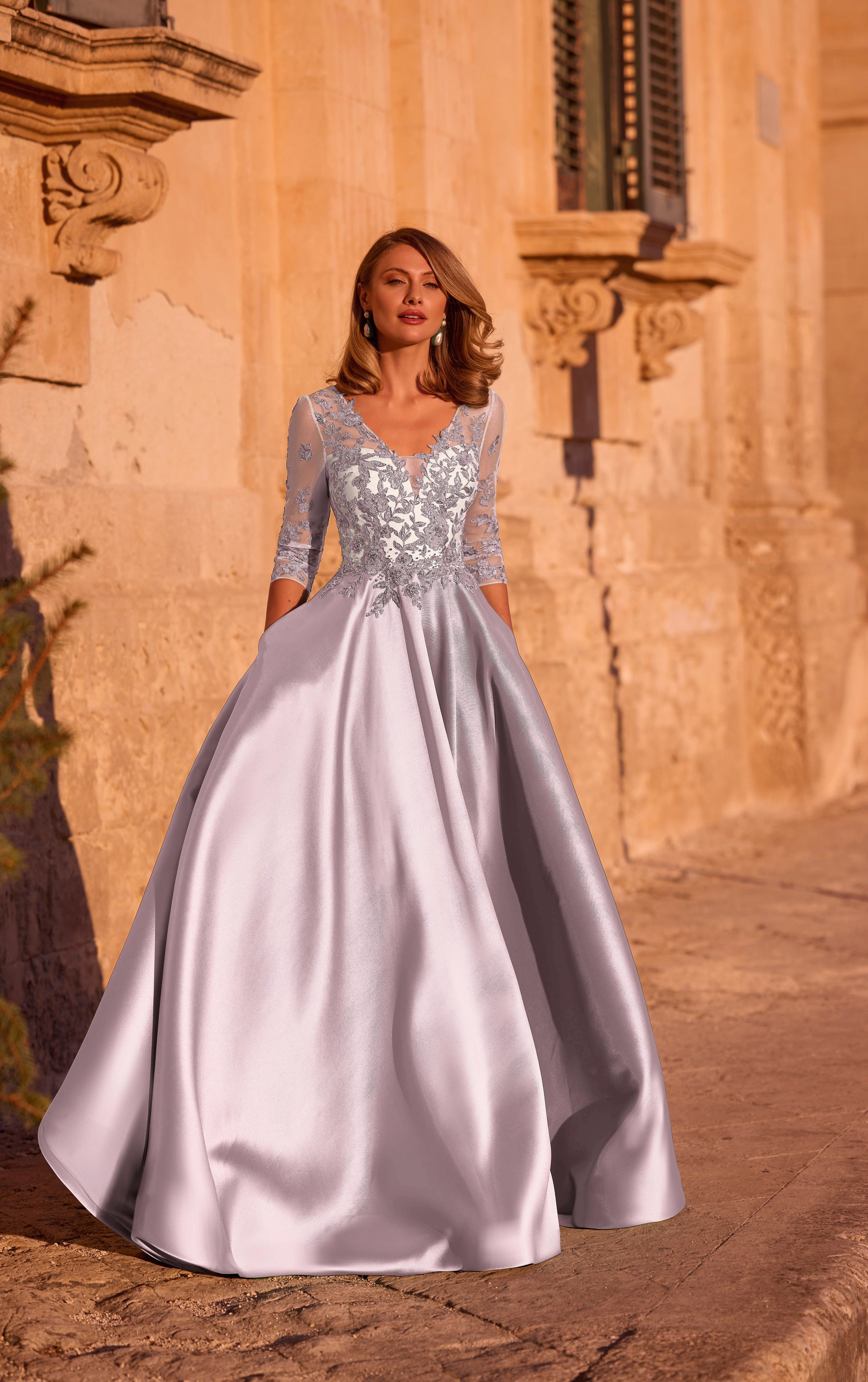 25089 Amore Gowns 25089_0061_Blush-Ivory