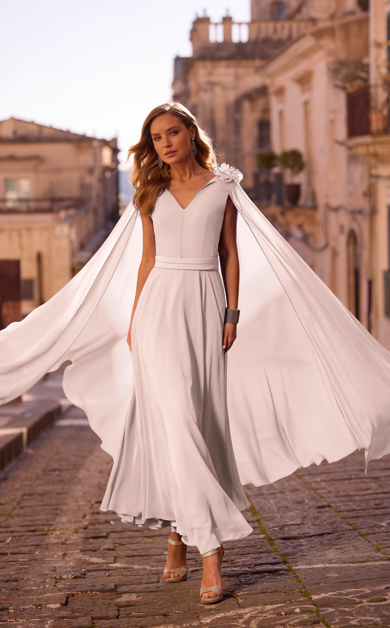 25095 Amore Gowns 25095_0025_Blush