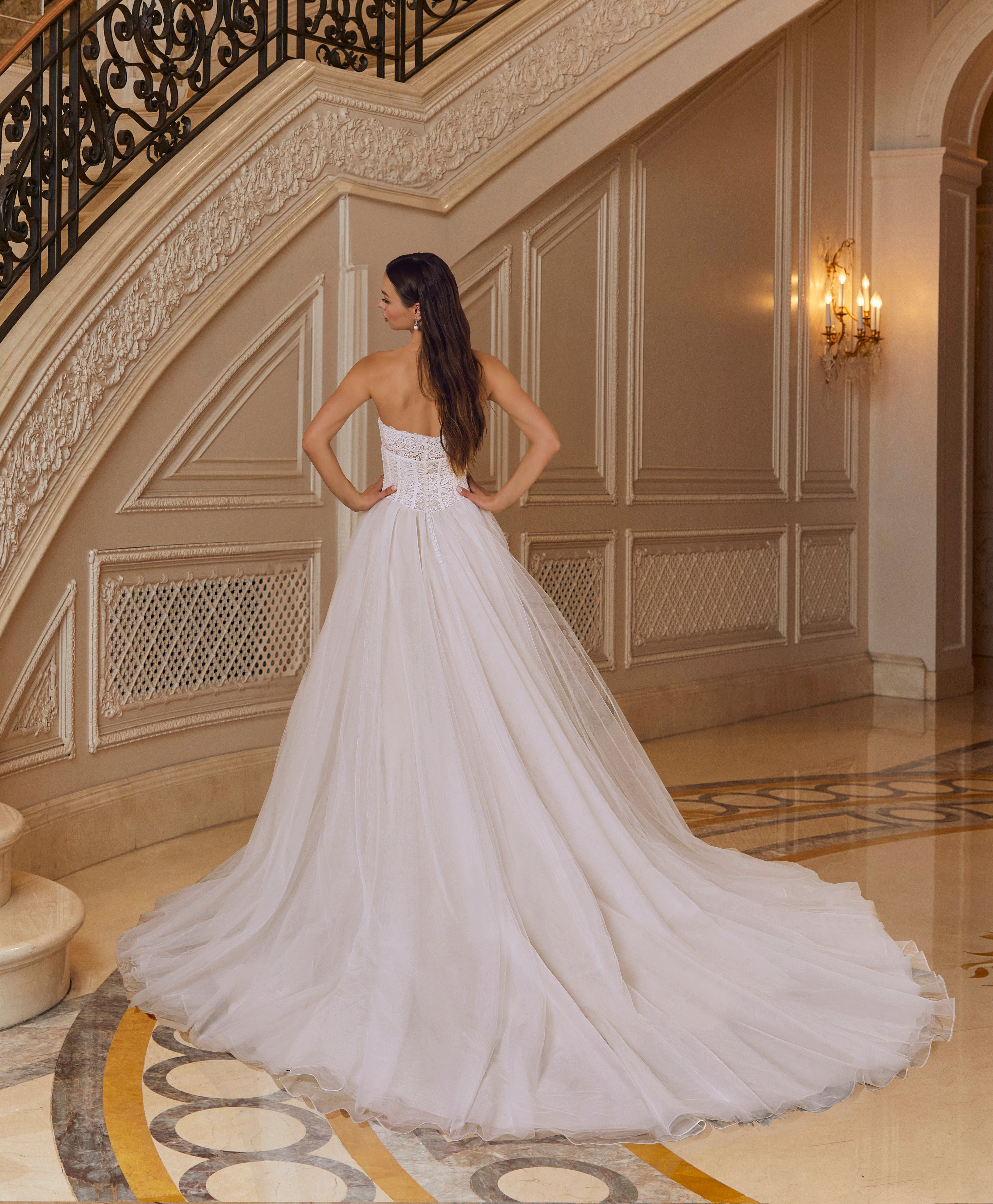 Rhiannon Wedding Dress Amore Gowns 2642-0305
