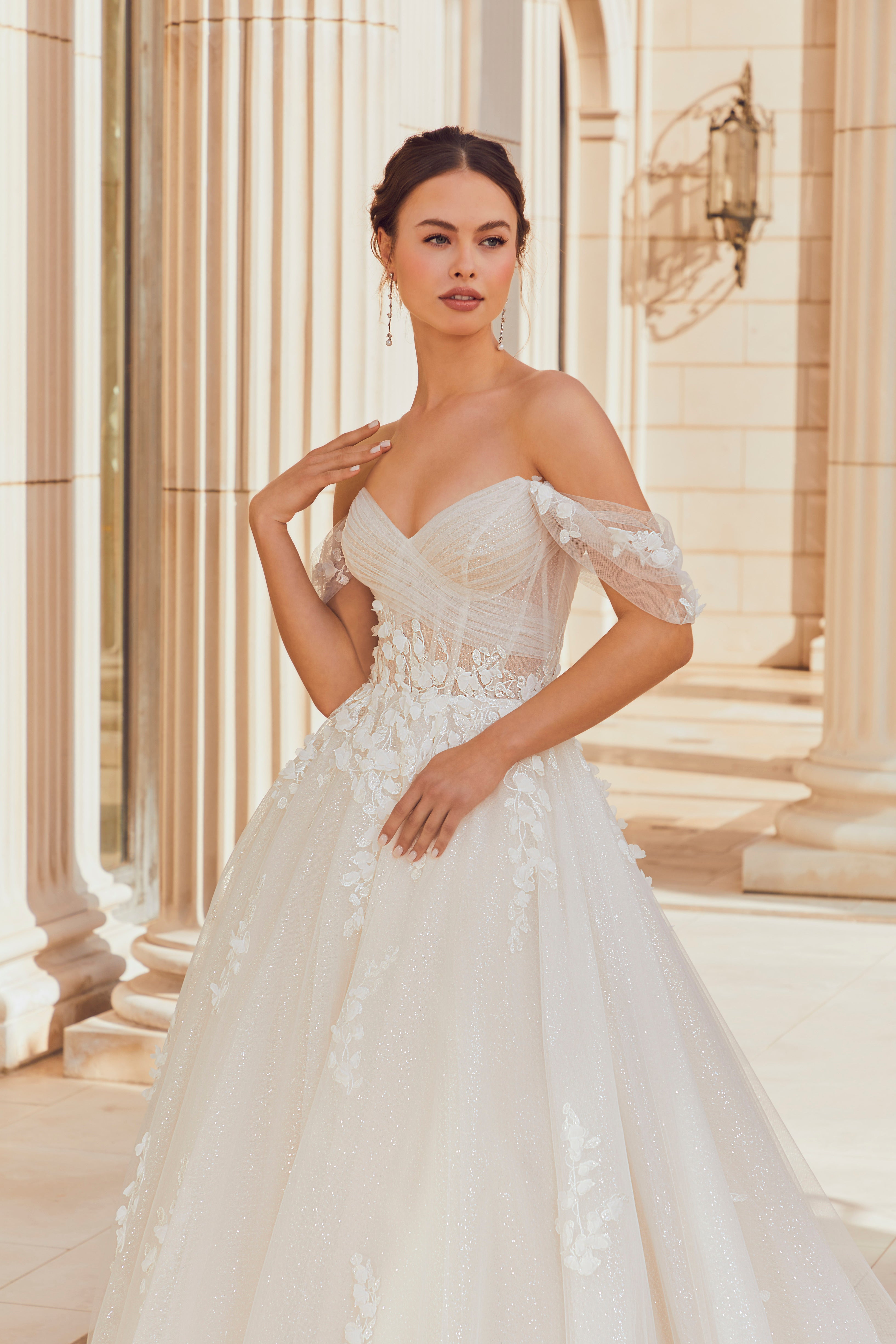 Rebecca Wedding Dress Amore Gowns 2646-0105