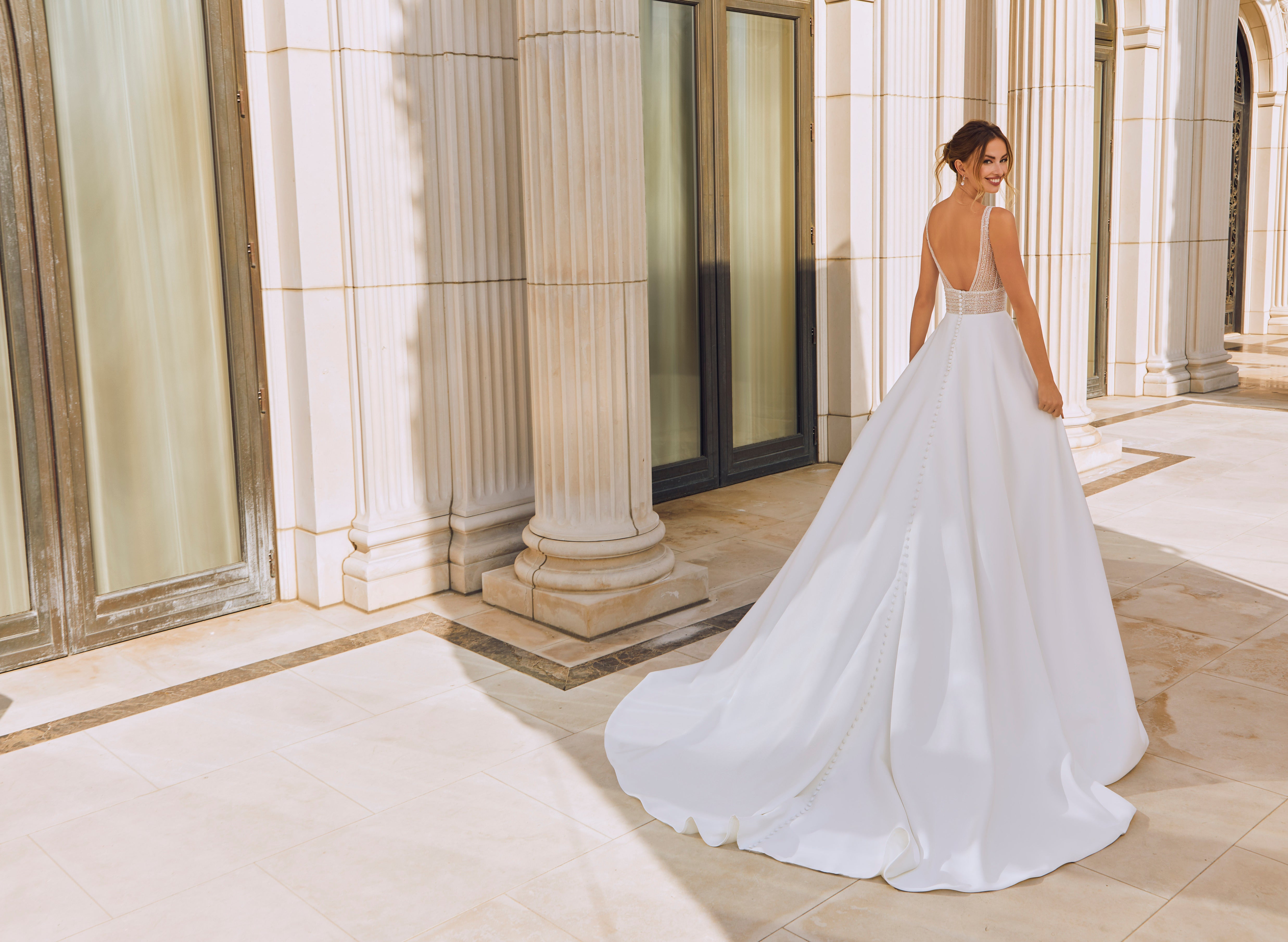 Rina Wedding Dress Amore Gowns 2648-0127
