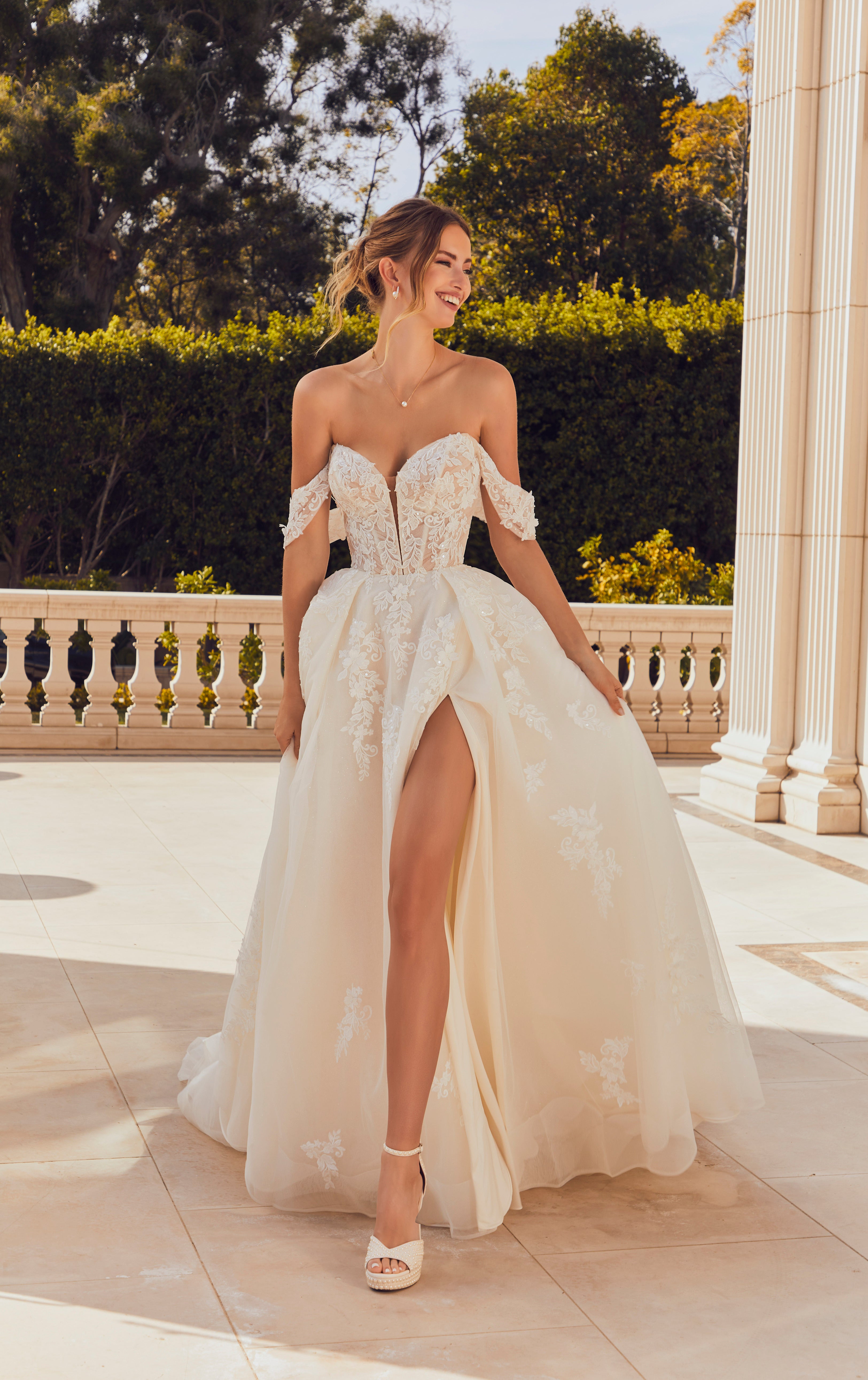 Renata Wedding Dress Amore Gowns 2649-0088