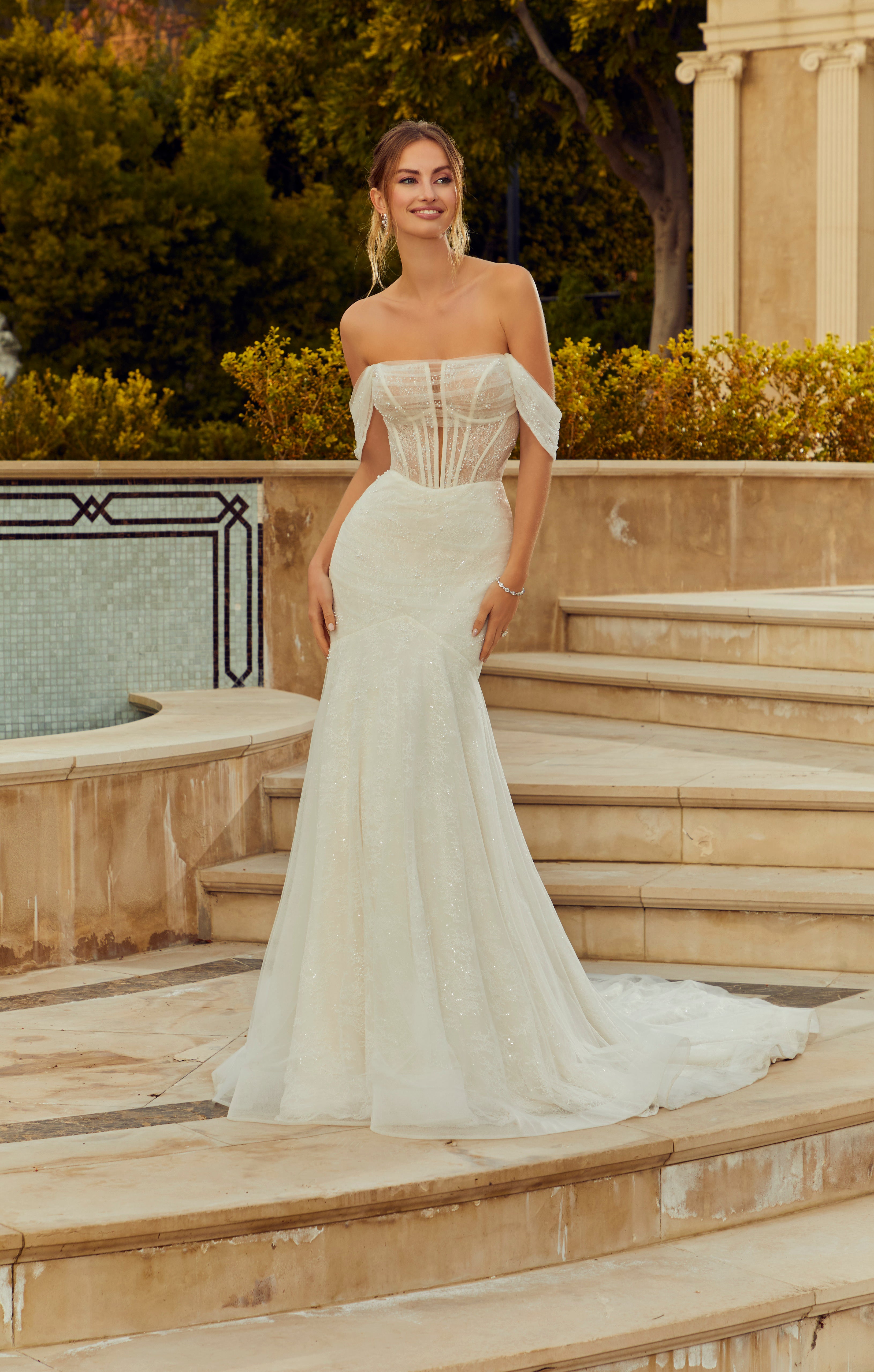 Roxanne Wedding Dress Amore Gowns 2654-0091