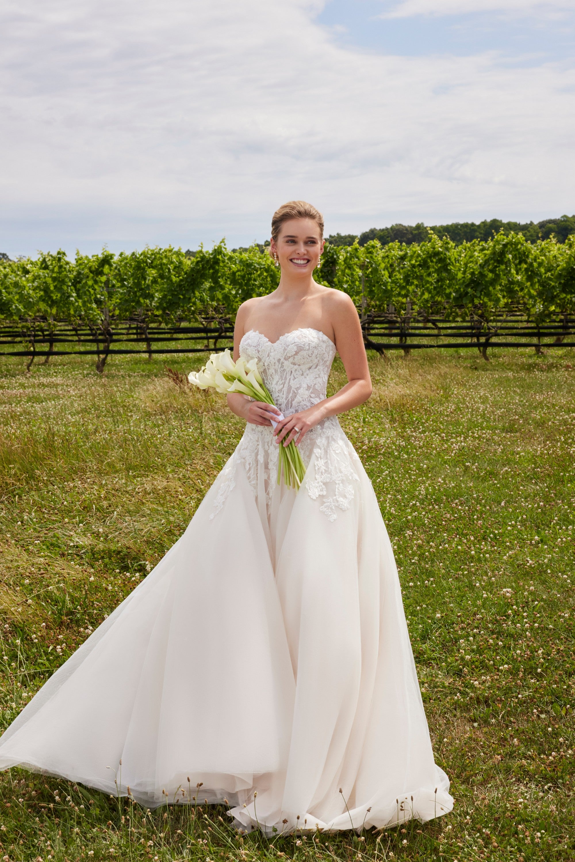 Champagne 2704 Morilee 2704_IvoryDustChampagne_6408