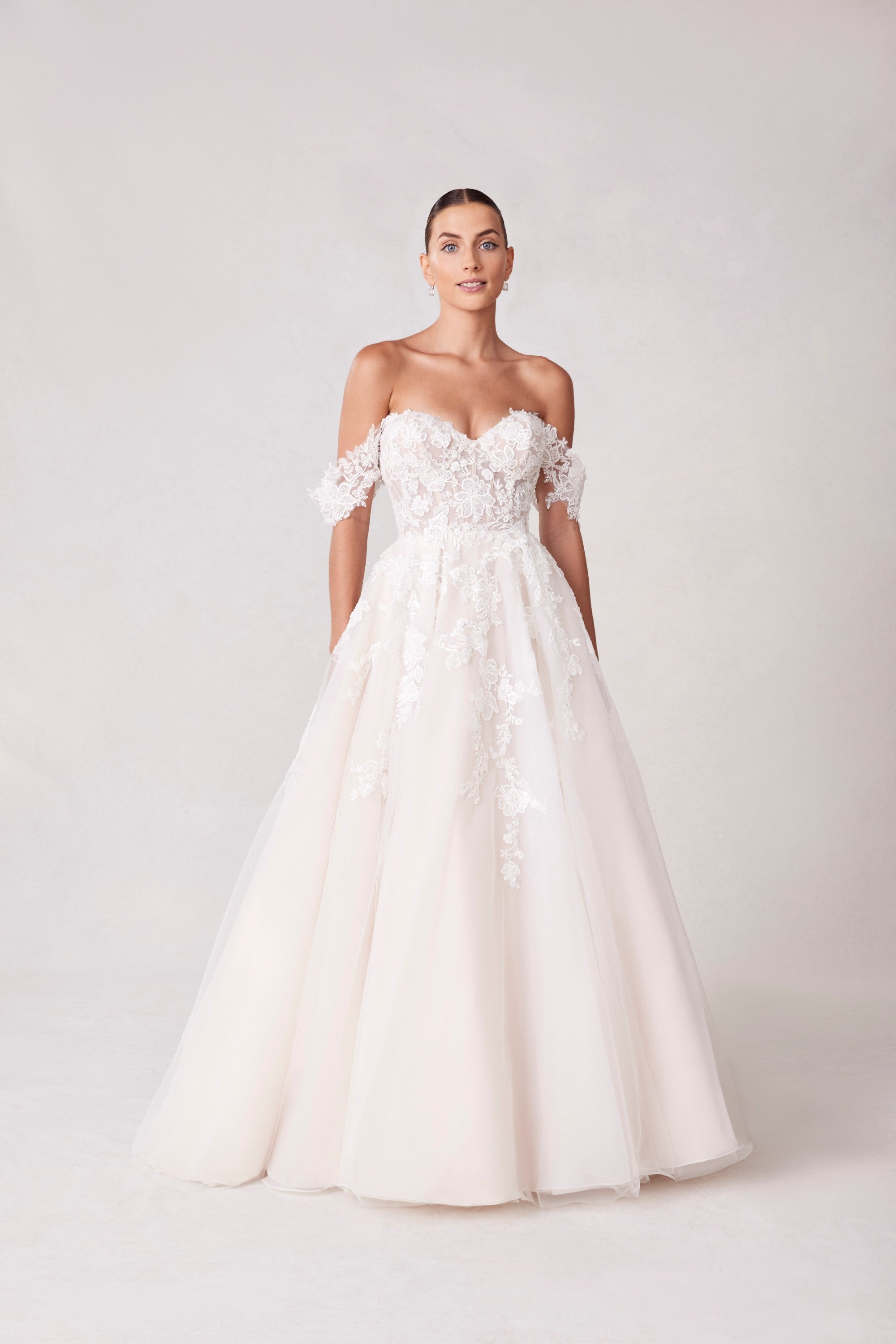 Saoirse Wedding Dress Morilee 2728_IvoryChampagneNude_0009