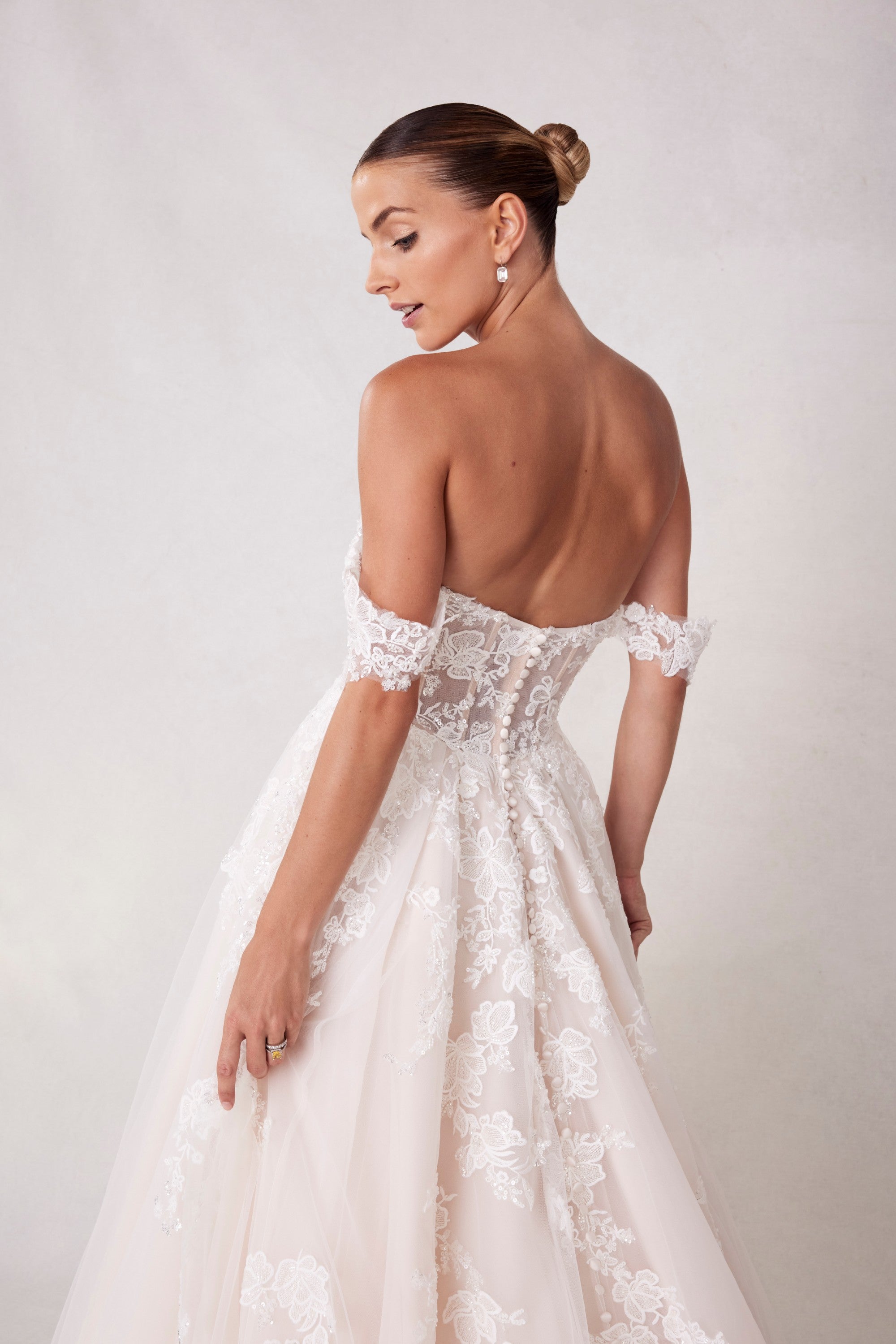 Saoirse Wedding Dress Morilee 2728_IvoryChampagneNude_0128