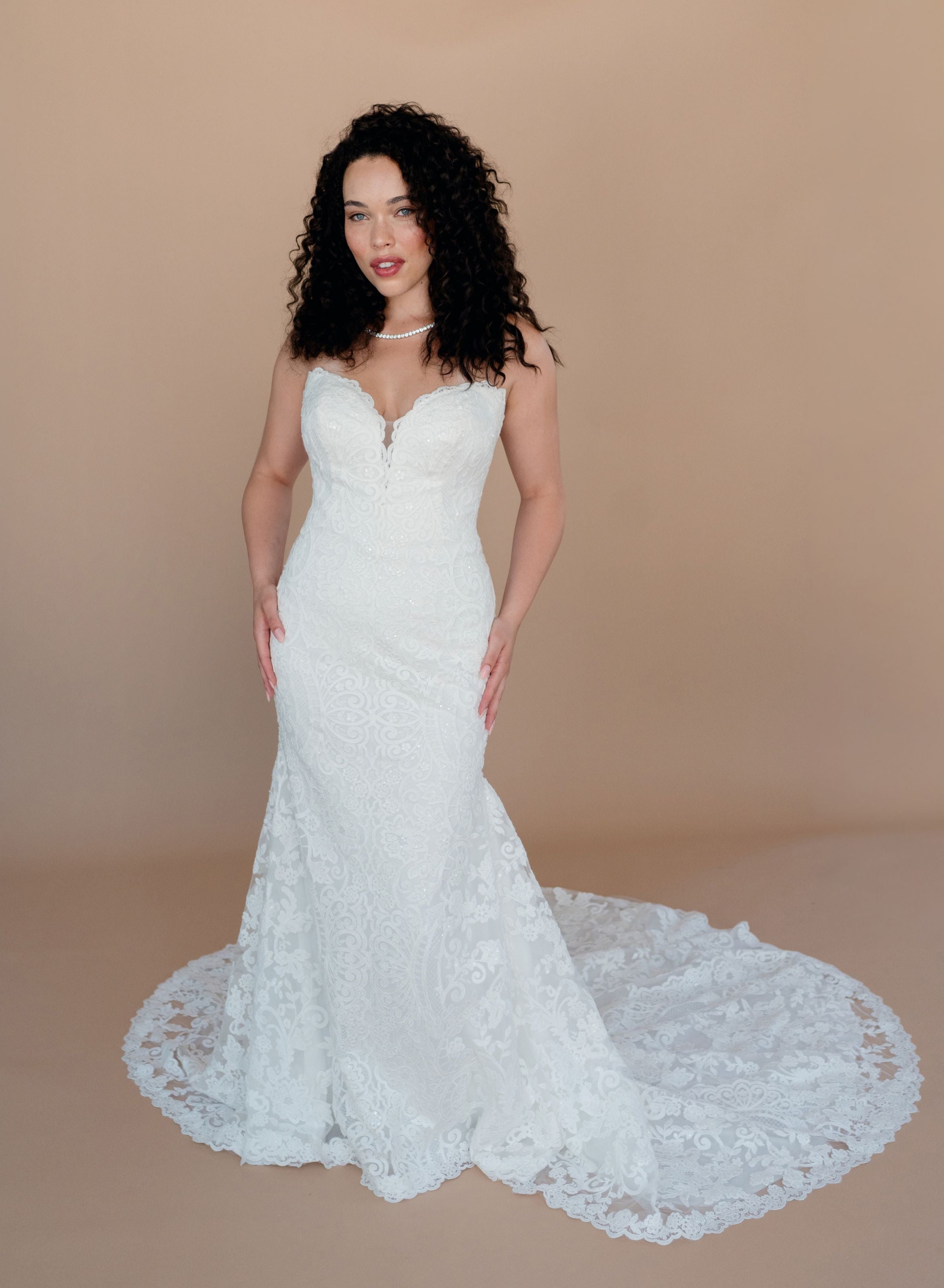 Style: 29517 Amore Gowns 2_43b3255a-7690-4cf6-8819-0bb73fa84213