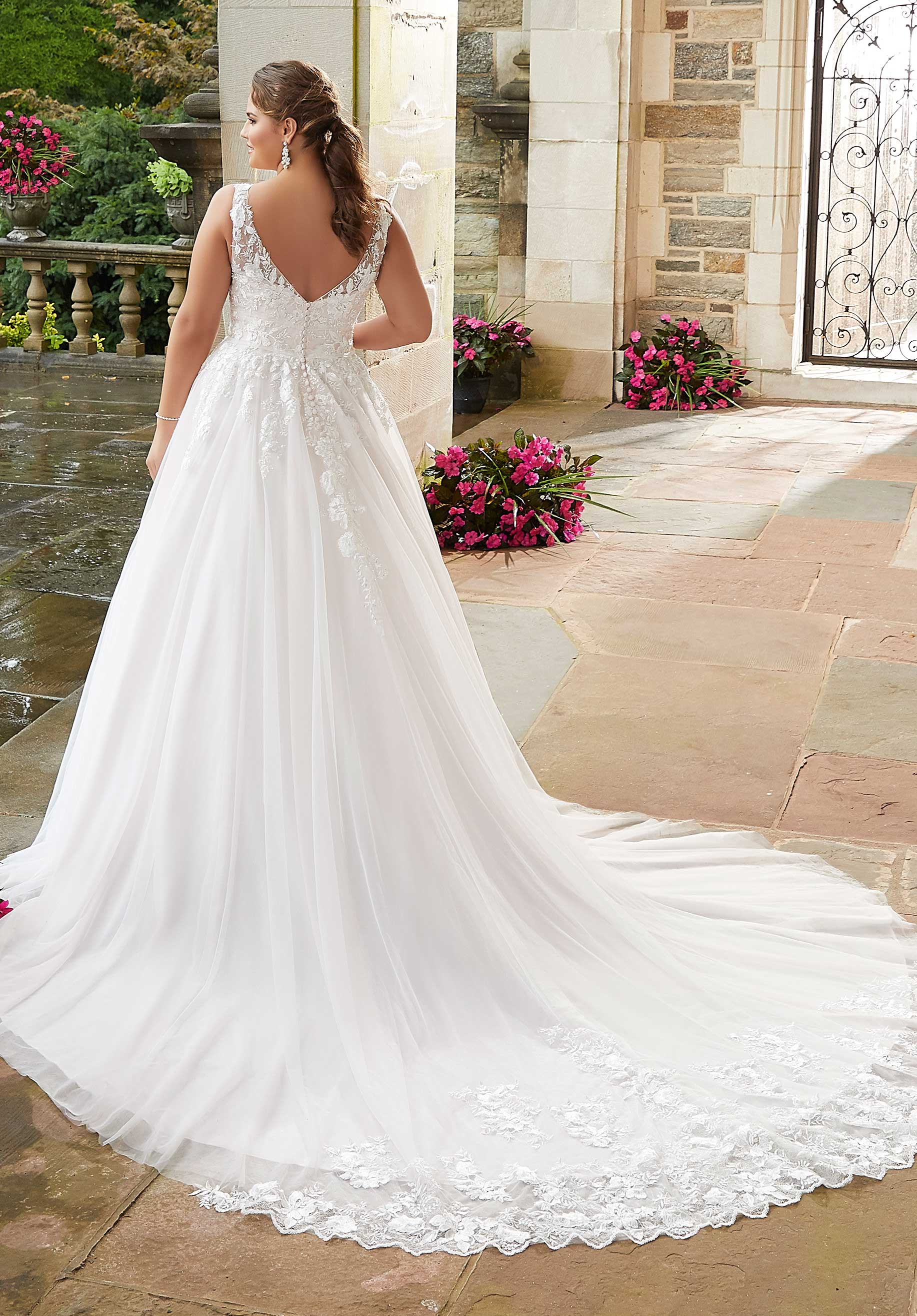 Sigourney Wedding Dress Amore Gowns 3286-0222