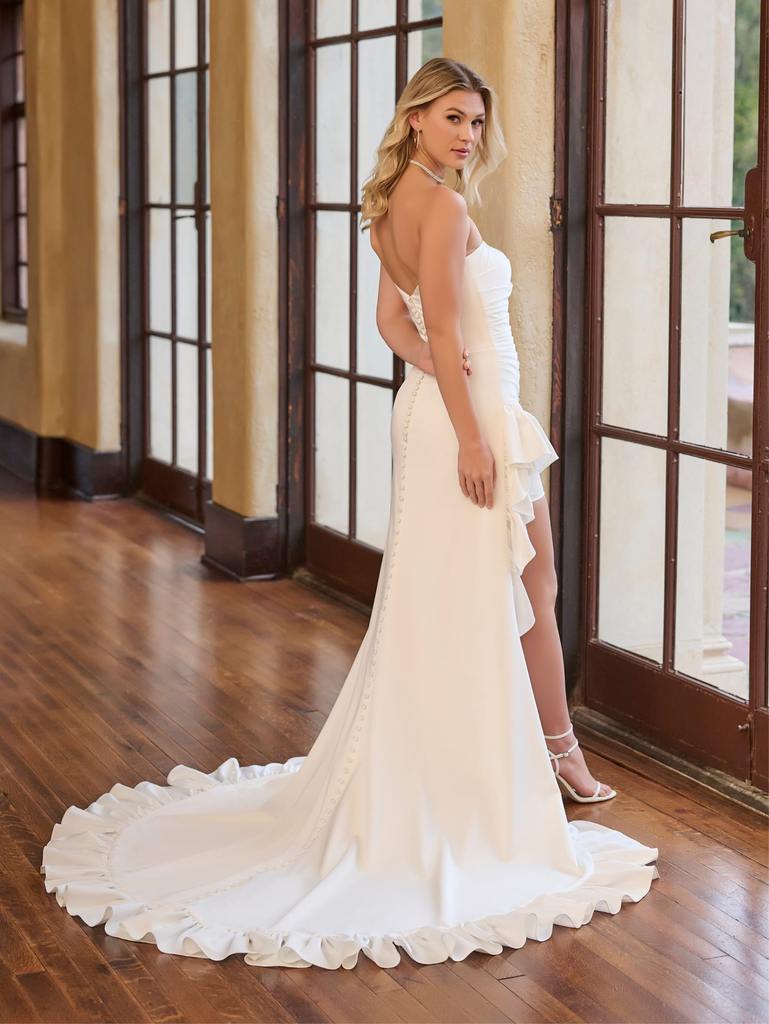 34051 Amore Gowns 34051_2_Ivory-1-769x1024