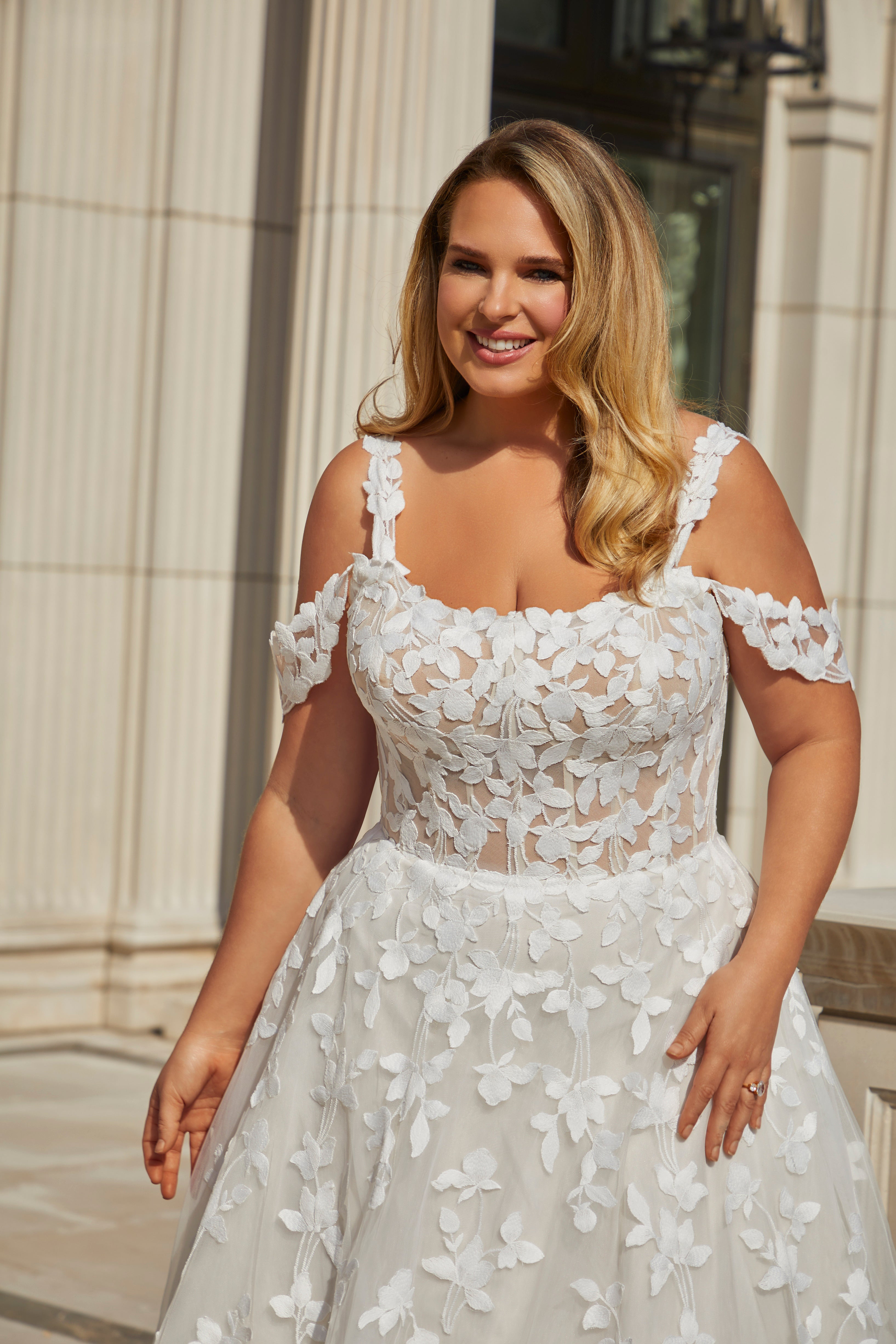 Theresa Wedding Dress Amore Gowns 3436_0149