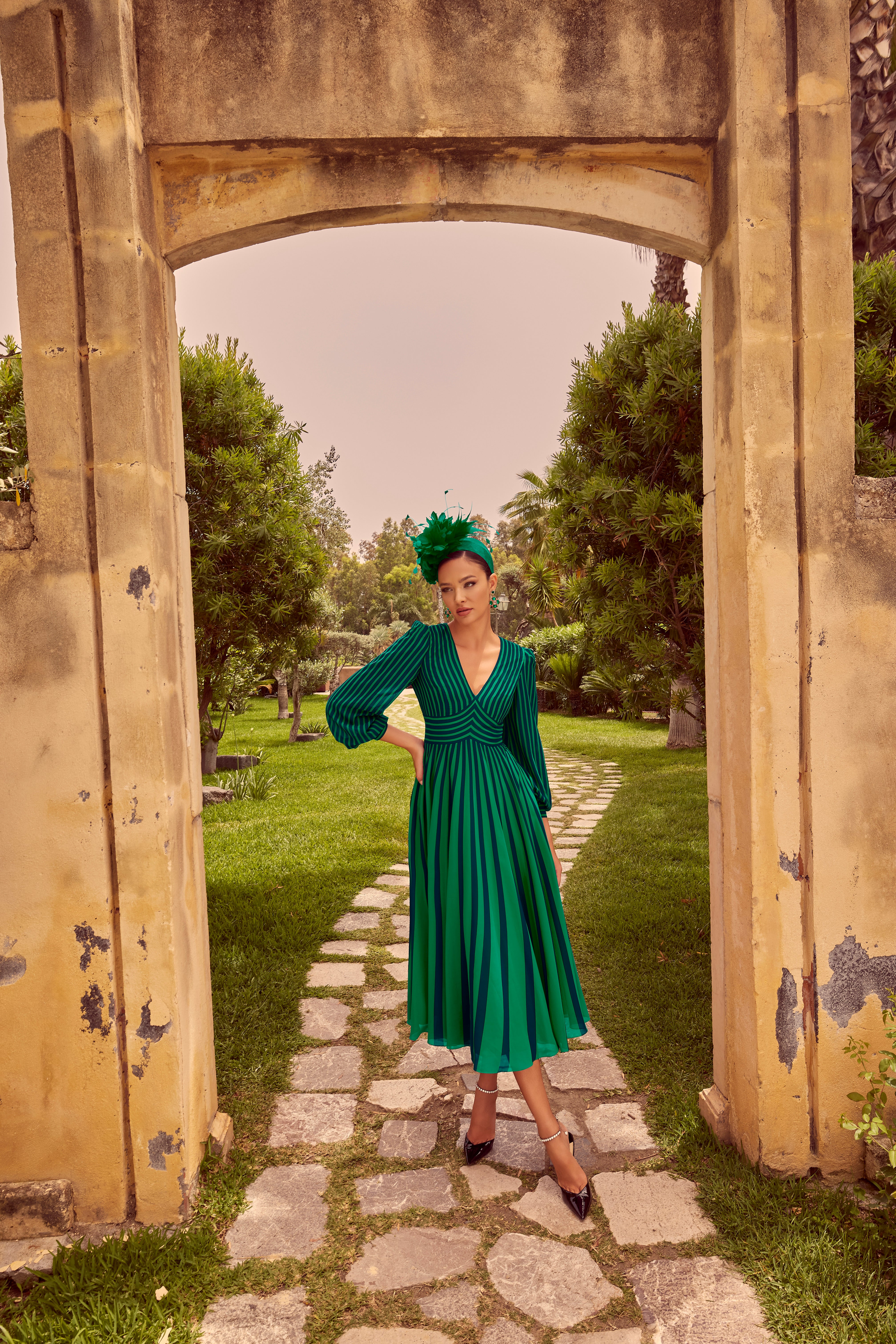 36105 Shamrock Amore Gowns 36105_036_SHAMROCKNAVYSTRIPE