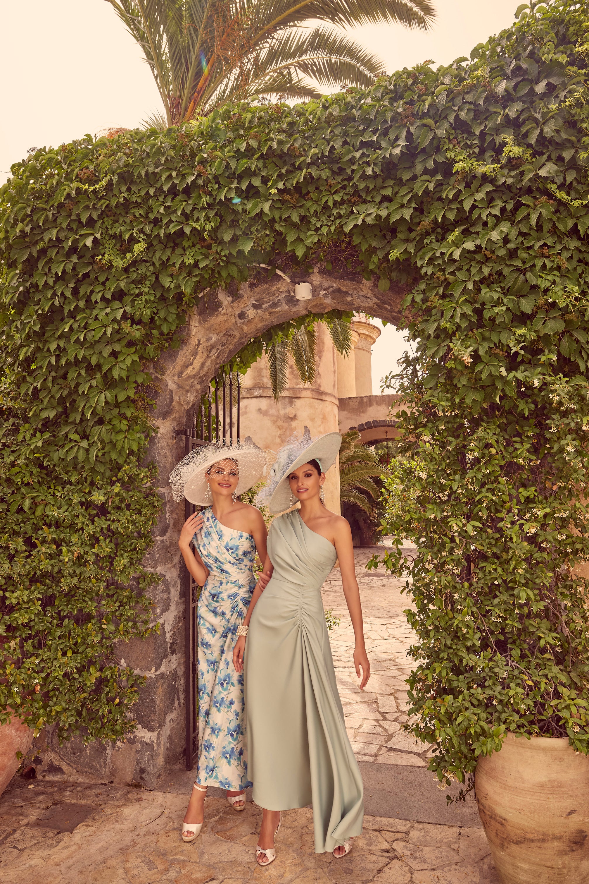 36114A Amore Gowns 36114_142