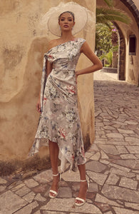 36115A Amore Gowns 36115_009_300x300_e7b4d4a0-6f2c-439b-87cd-f83d98df6378