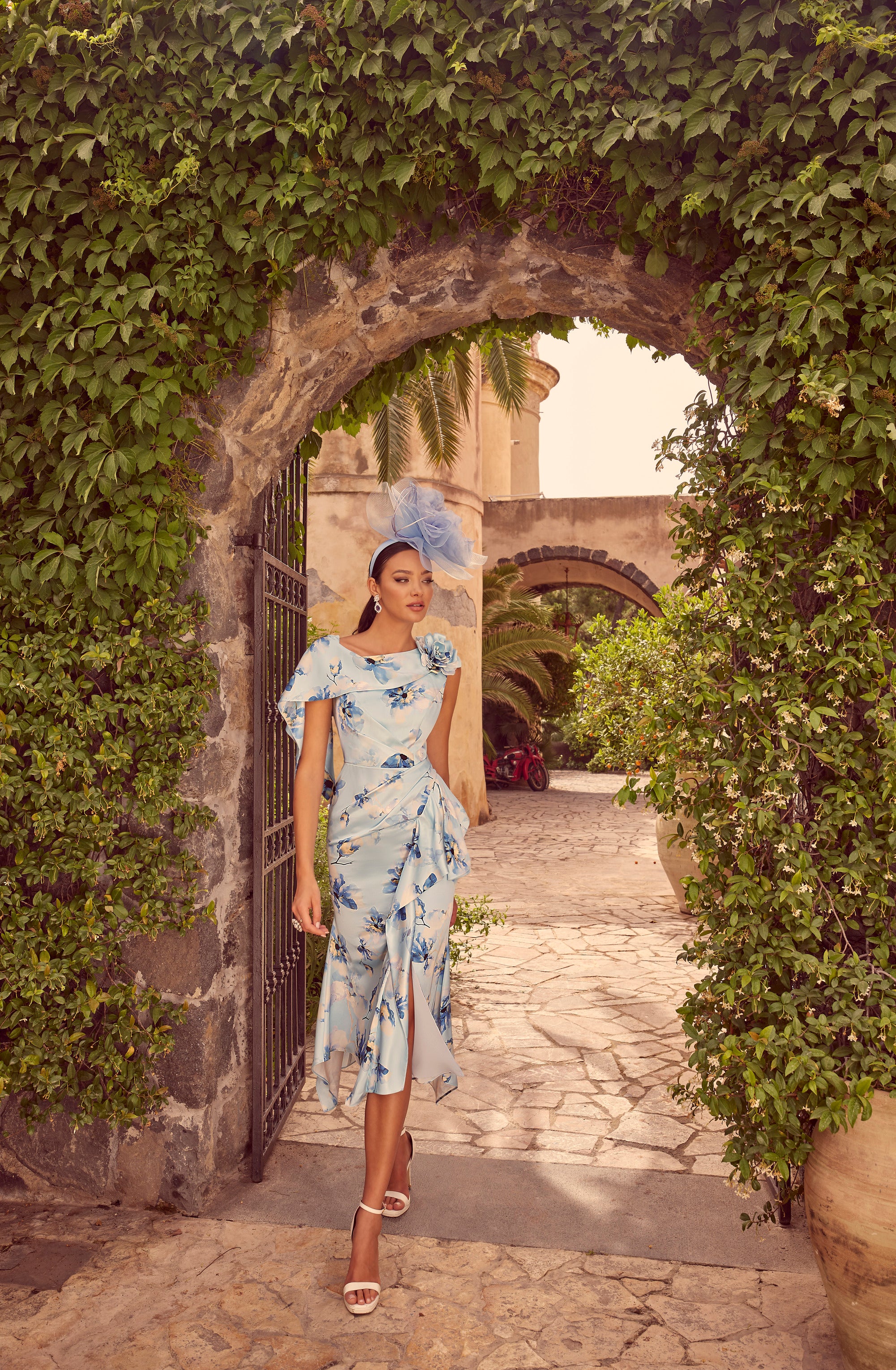 36118A Amore Gowns 36118_071