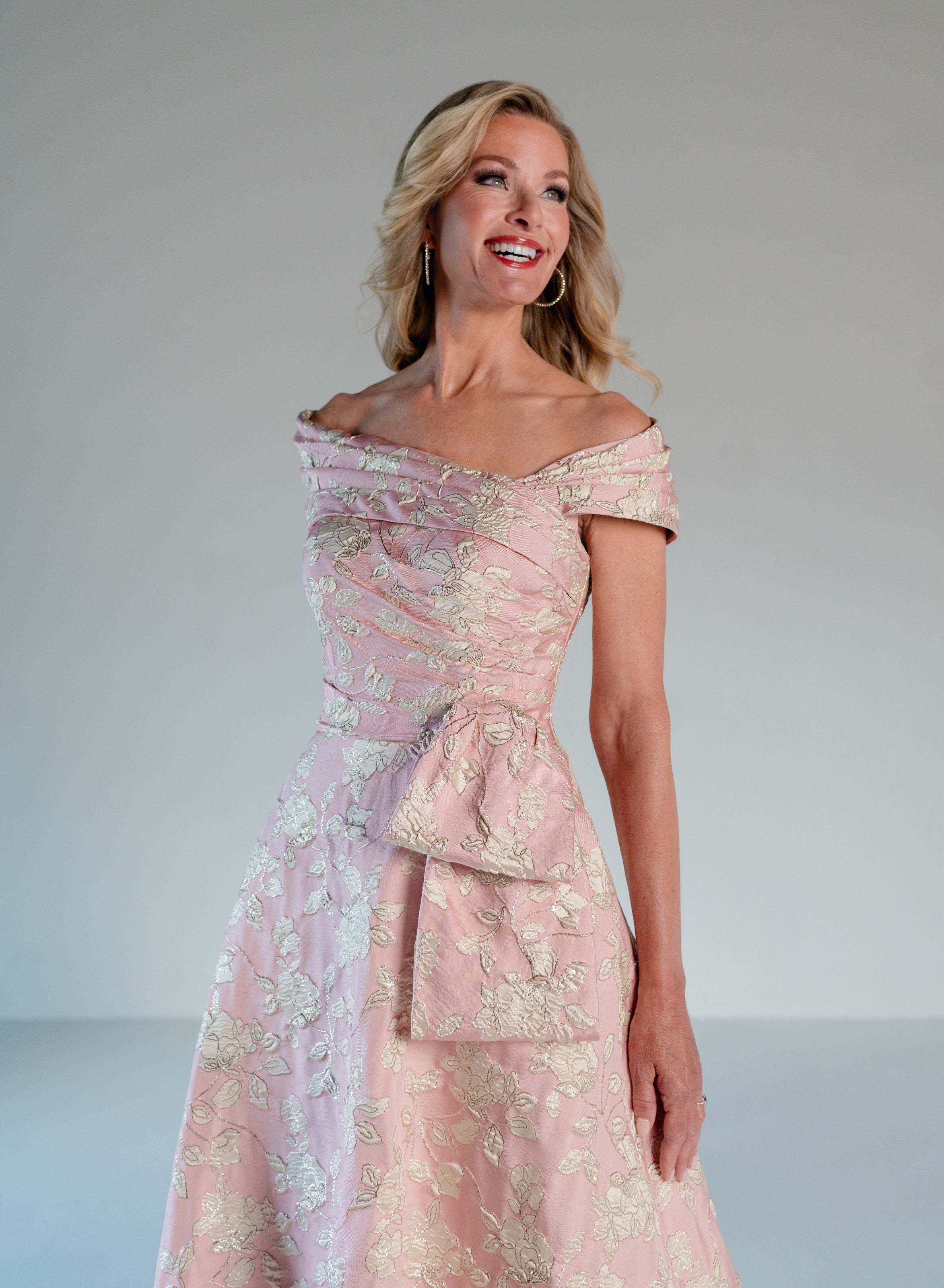 Style: 17307 Amore Gowns 3_e44a5daf-2346-4199-8d6d-67c0acefae0b