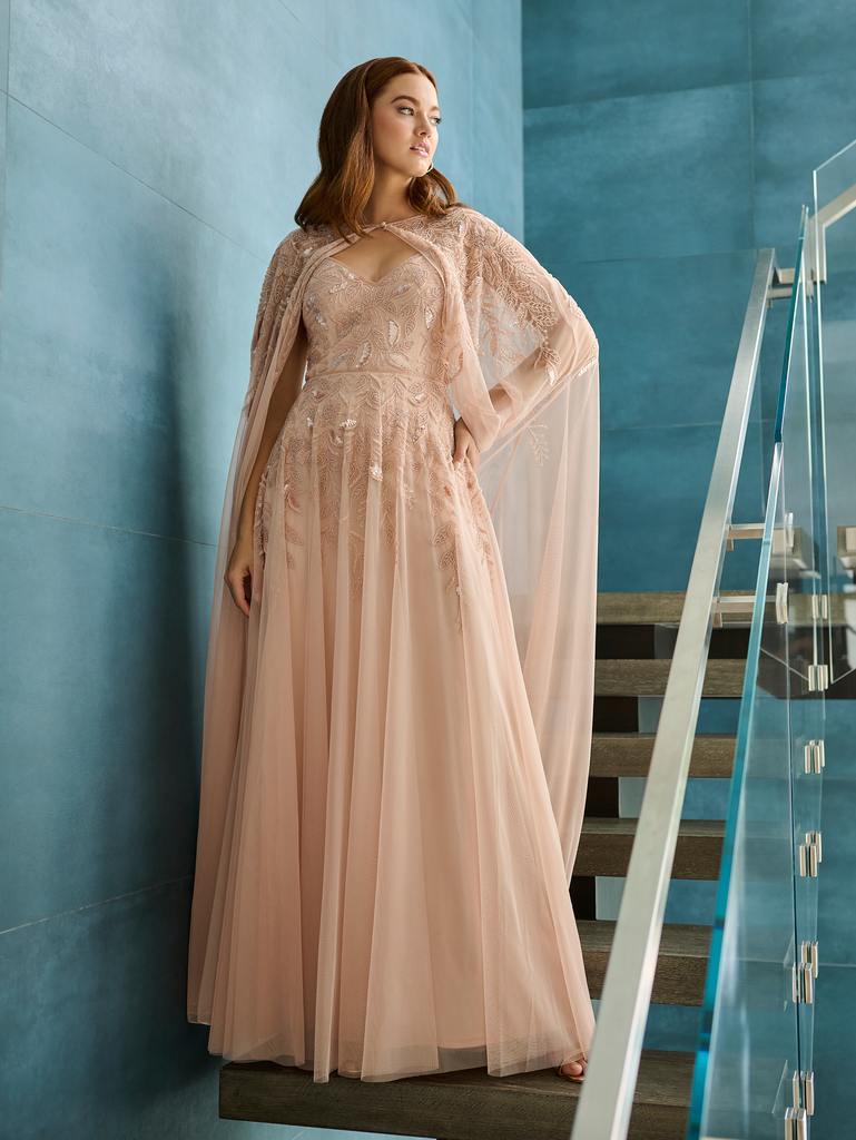 40476 Amore Gowns 40476_Blush_1-769x1024