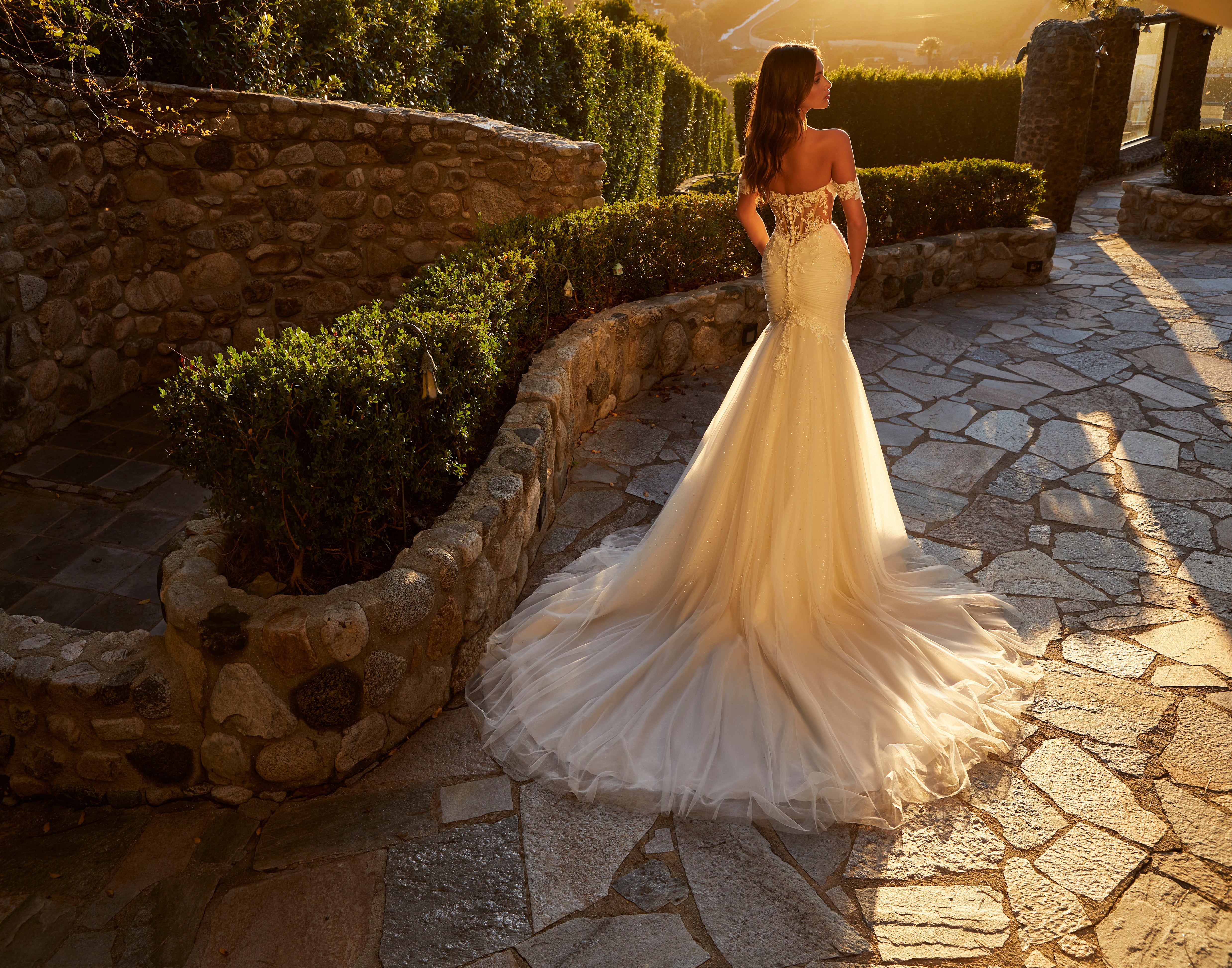 Rosabel Wedding Dress Amore Gowns 4463-0062