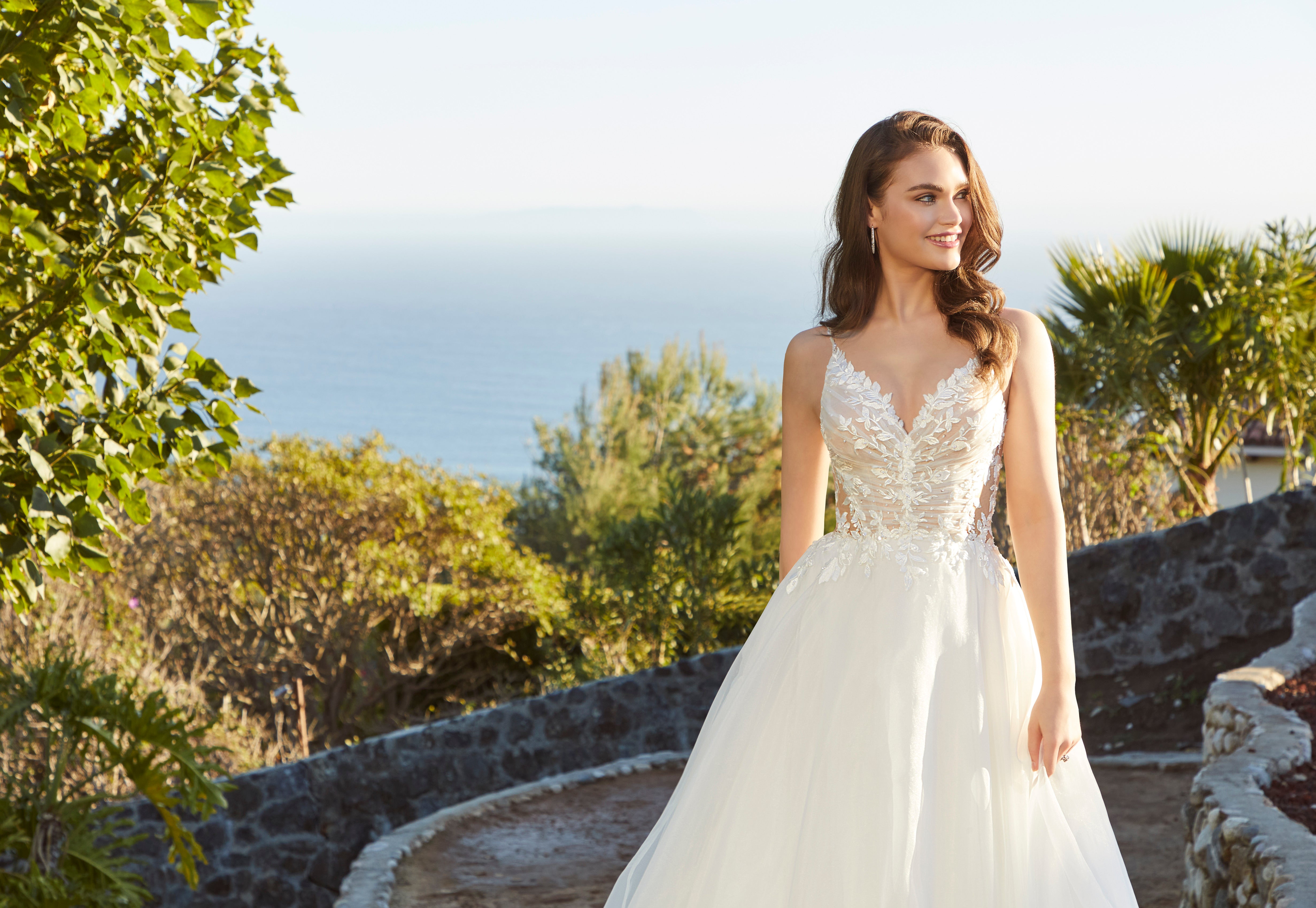 Rowena Wedding Dress Amore Gowns 4467-0390