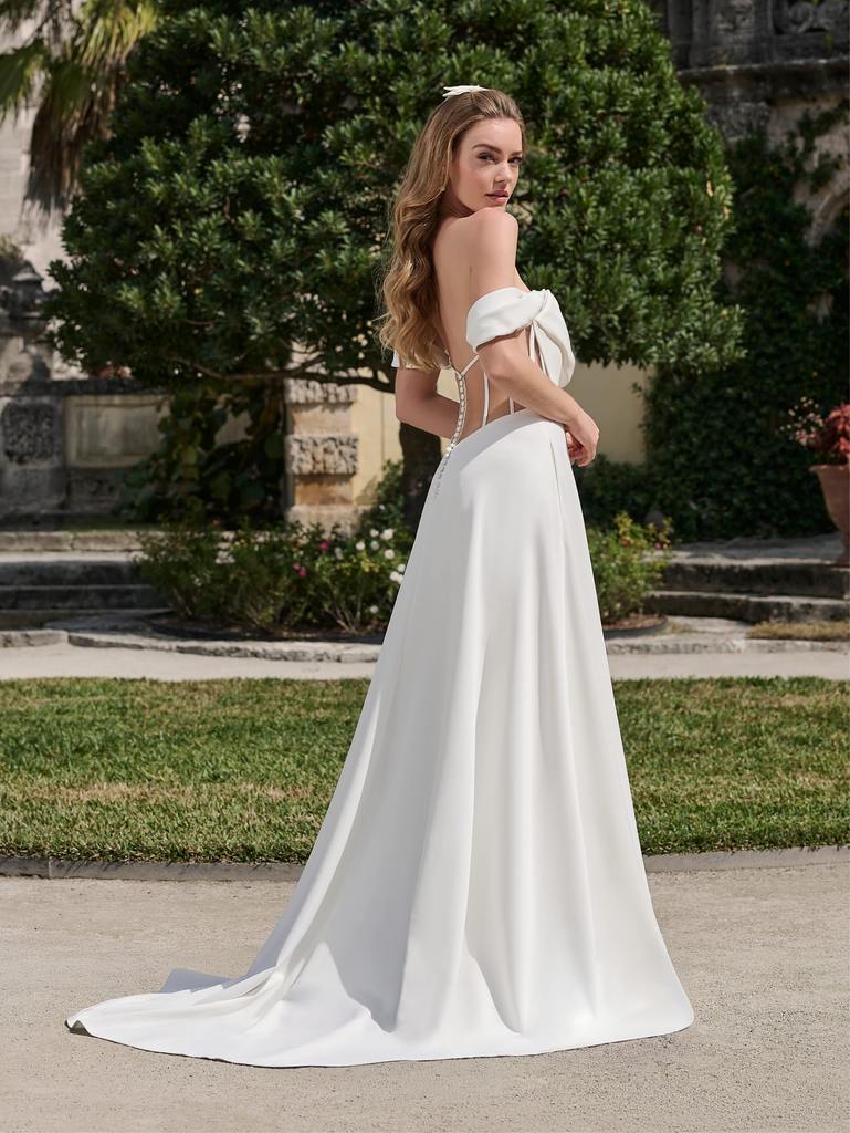 45030 Amore Gowns 45030_2_Ivory-Nude-1-769x1024