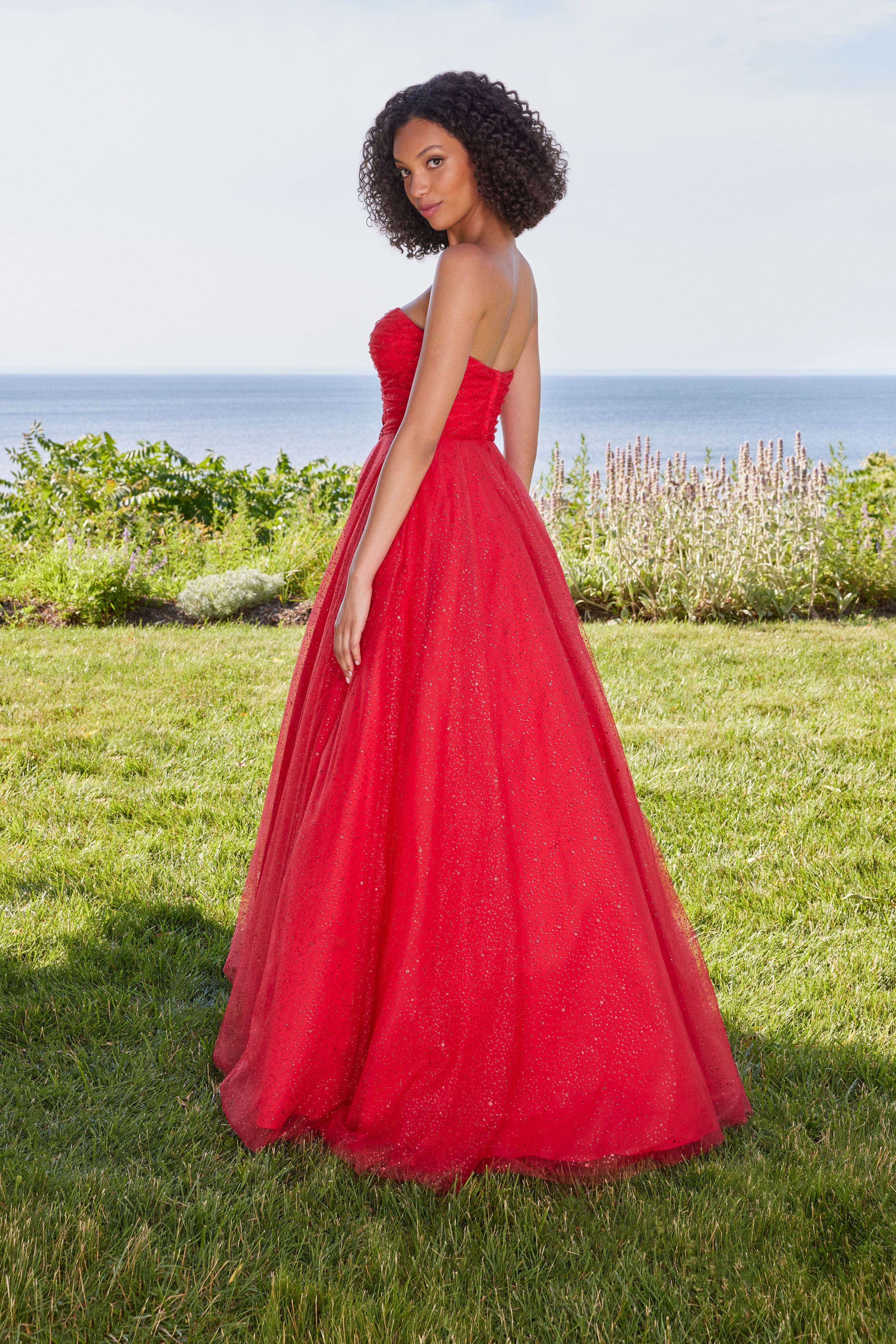 49137 Amore Gowns 49137__P1242__Scarlet_1462